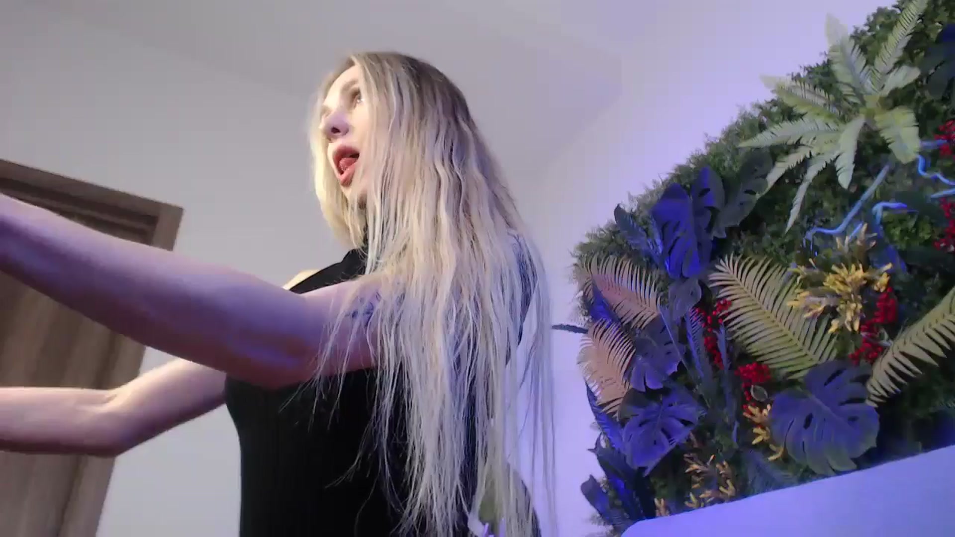 Gallery image thumbnail from Horny_Blond's myfreecams stream on, 01/21/2025, 12:09 image 9 of 20