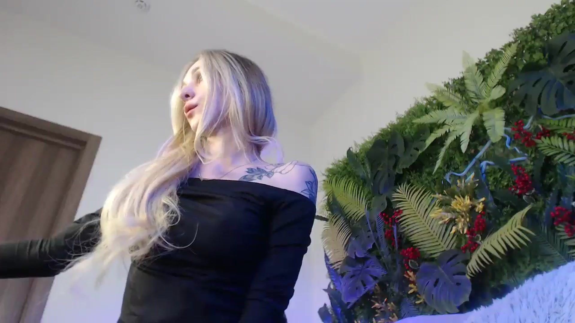Gallery image thumbnail from Horny_Blond's myfreecams stream on, 01/24/2025, 11:42 image 9 of 20