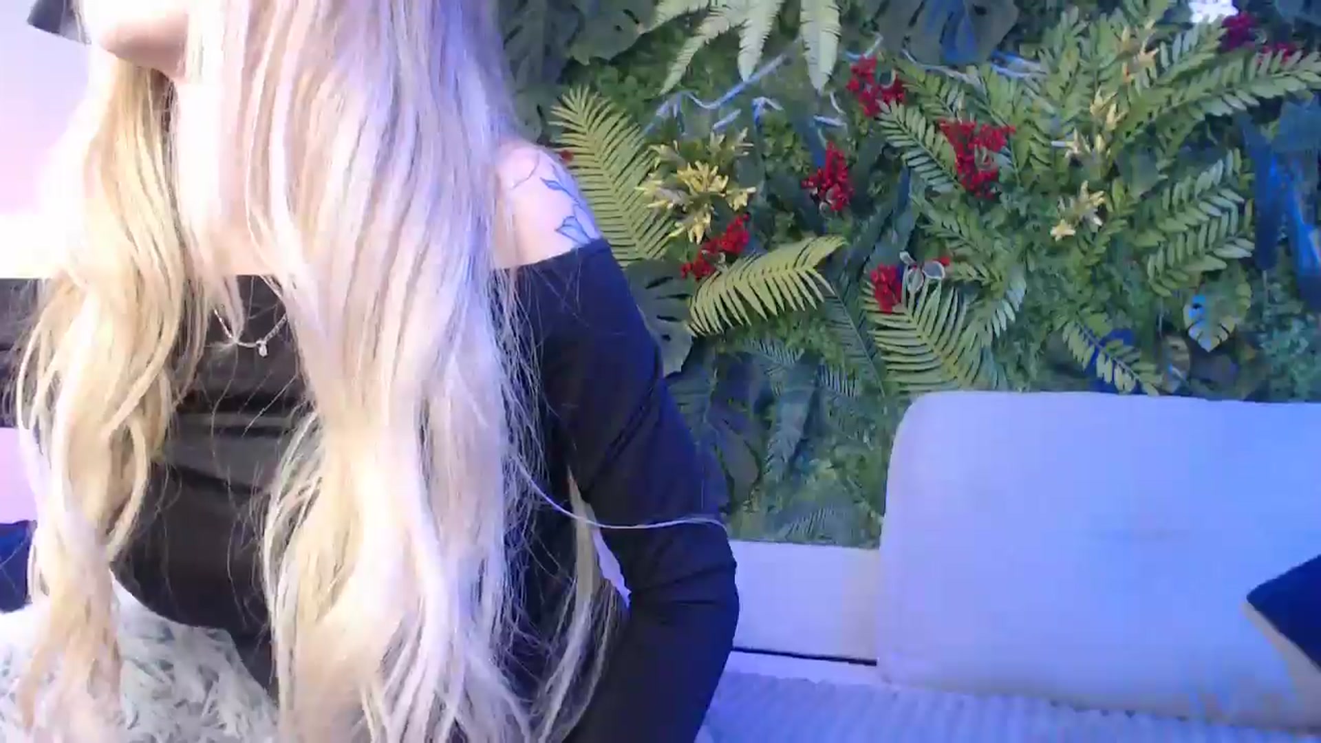 Gallery image thumbnail from Horny_Blond's myfreecams stream on, 01/29/2025, 14:00 image 8 of 20