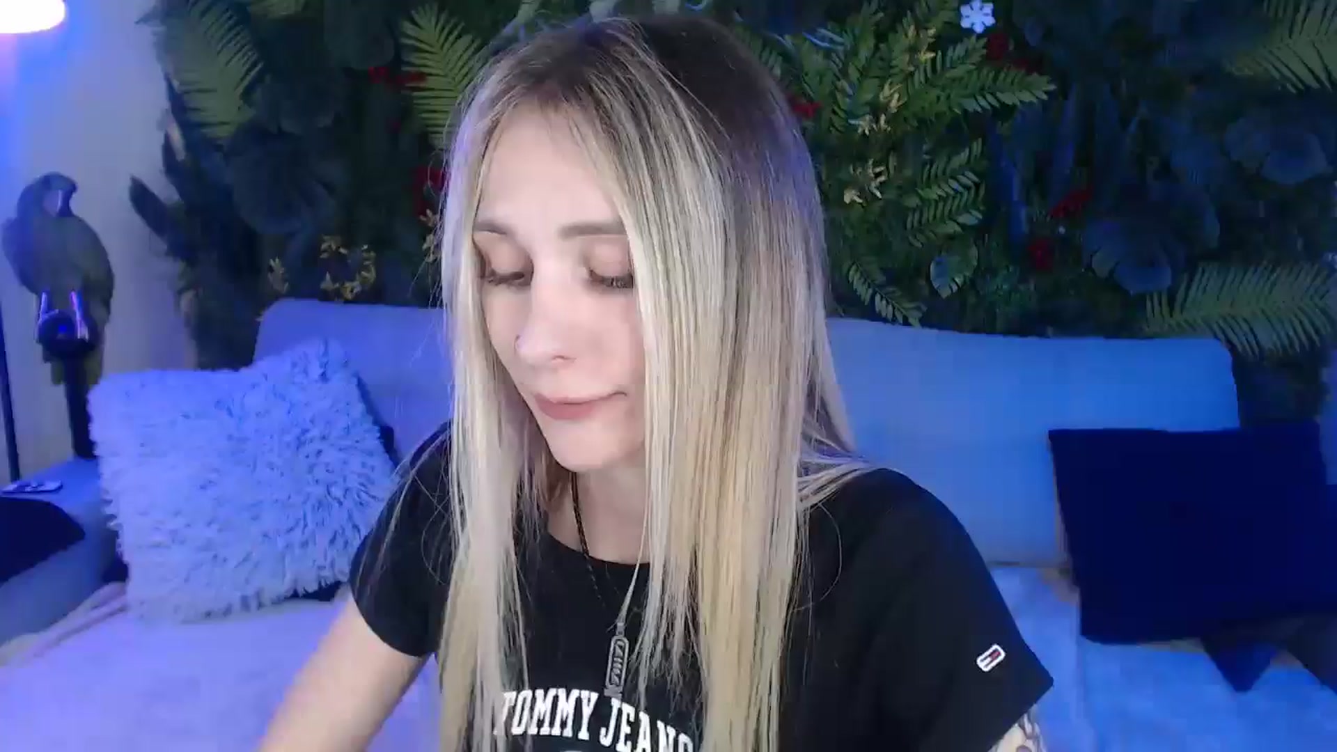 Gallery image thumbnail from Horny_Blond's myfreecams stream on, 03/01/2025, 10:48 image 11 of 20