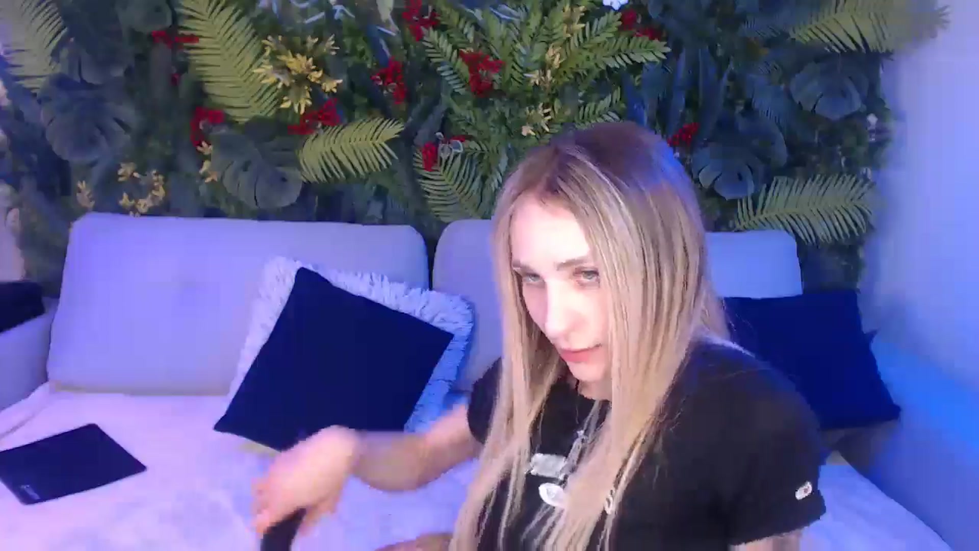 Gallery image thumbnail from Horny_Blond's myfreecams stream on, 03/01/2025, 11:59 image 2 of 20
