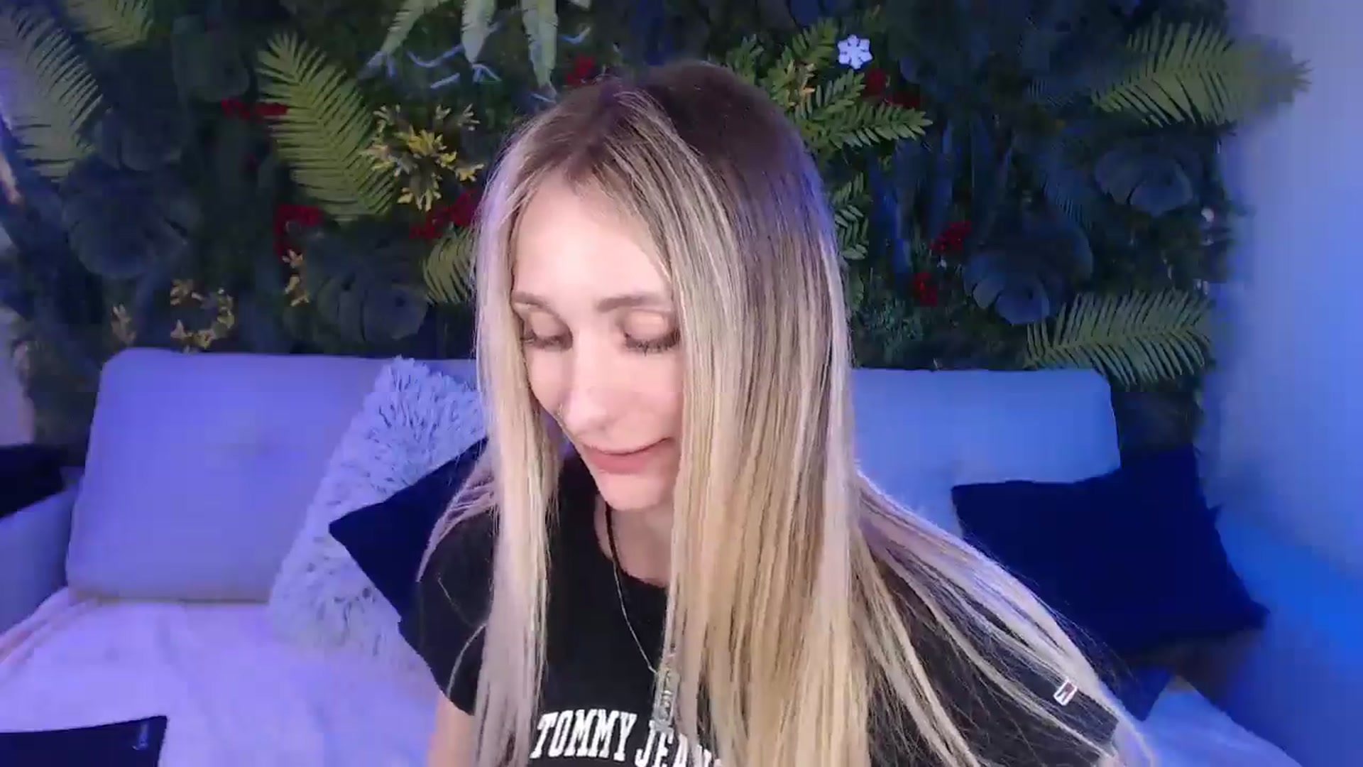 Gallery image thumbnail from Horny_Blond's myfreecams stream on, 03/01/2025, 13:39 image 2 of 20