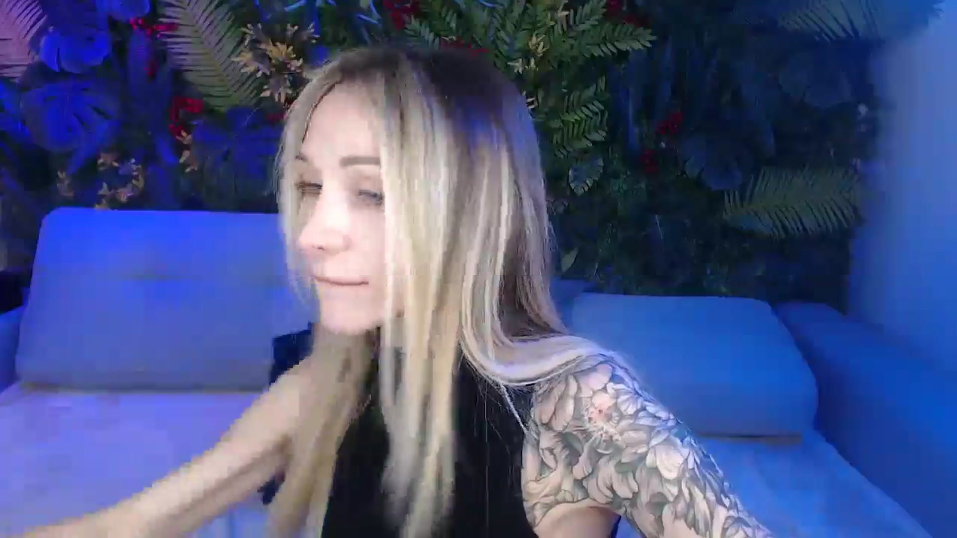 Gallery image thumbnail from Horny_Blond's myfreecams stream on, 03/03/2025, 11:33 image 6 of 20