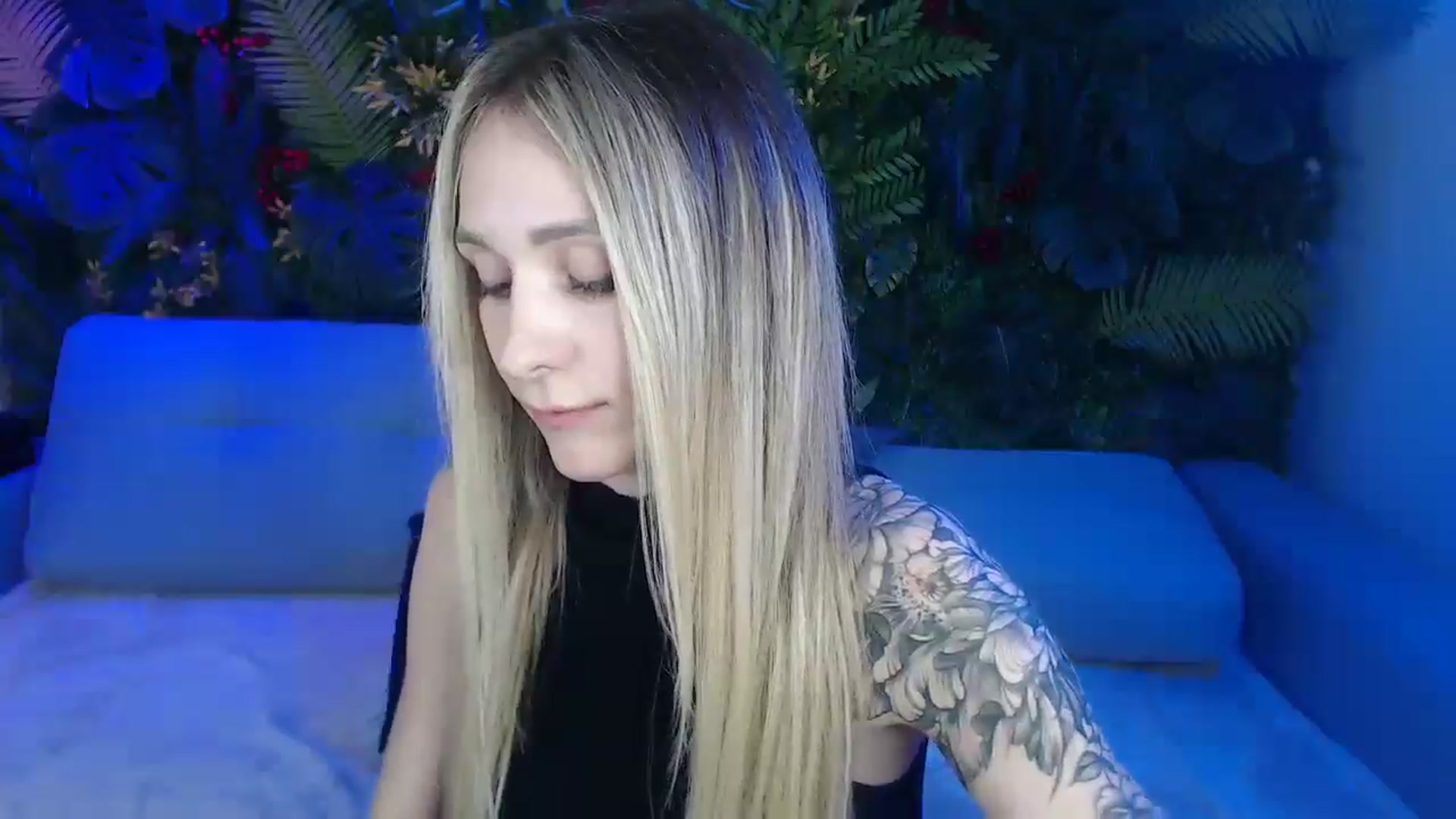 Gallery image thumbnail from Horny_Blond's myfreecams stream on, 03/03/2025, 11:33 image 9 of 20