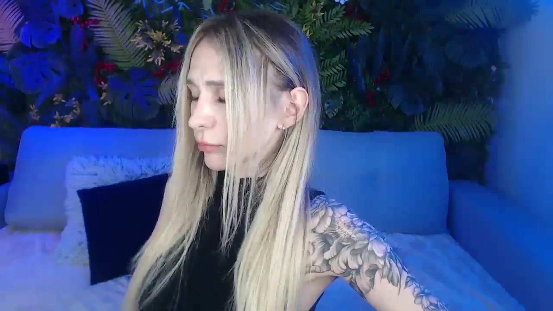 Gallery image thumbnail from Horny_Blond's myfreecams stream on, 03/03/2025, 12:44 image 15 of 20