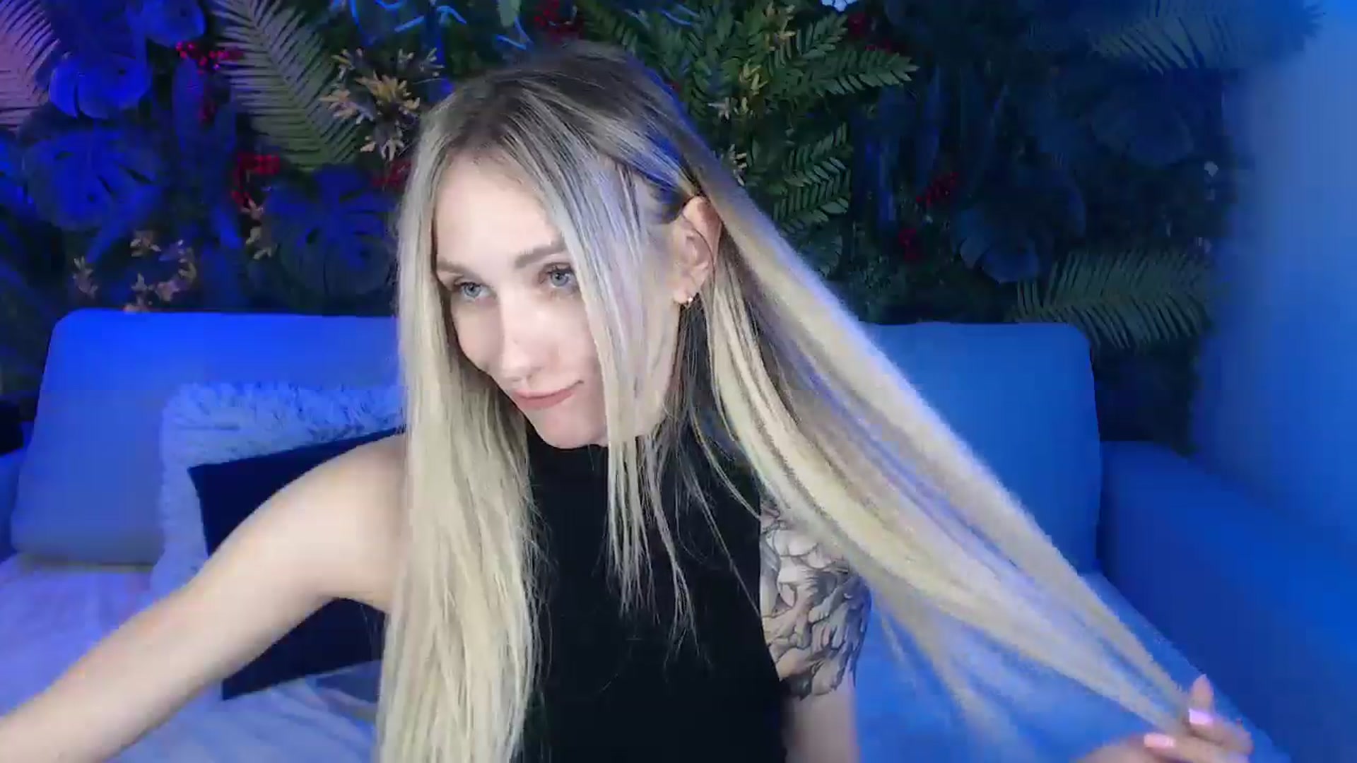 Gallery image thumbnail from Horny_Blond's myfreecams stream on, 03/03/2025, 12:44 image 12 of 20