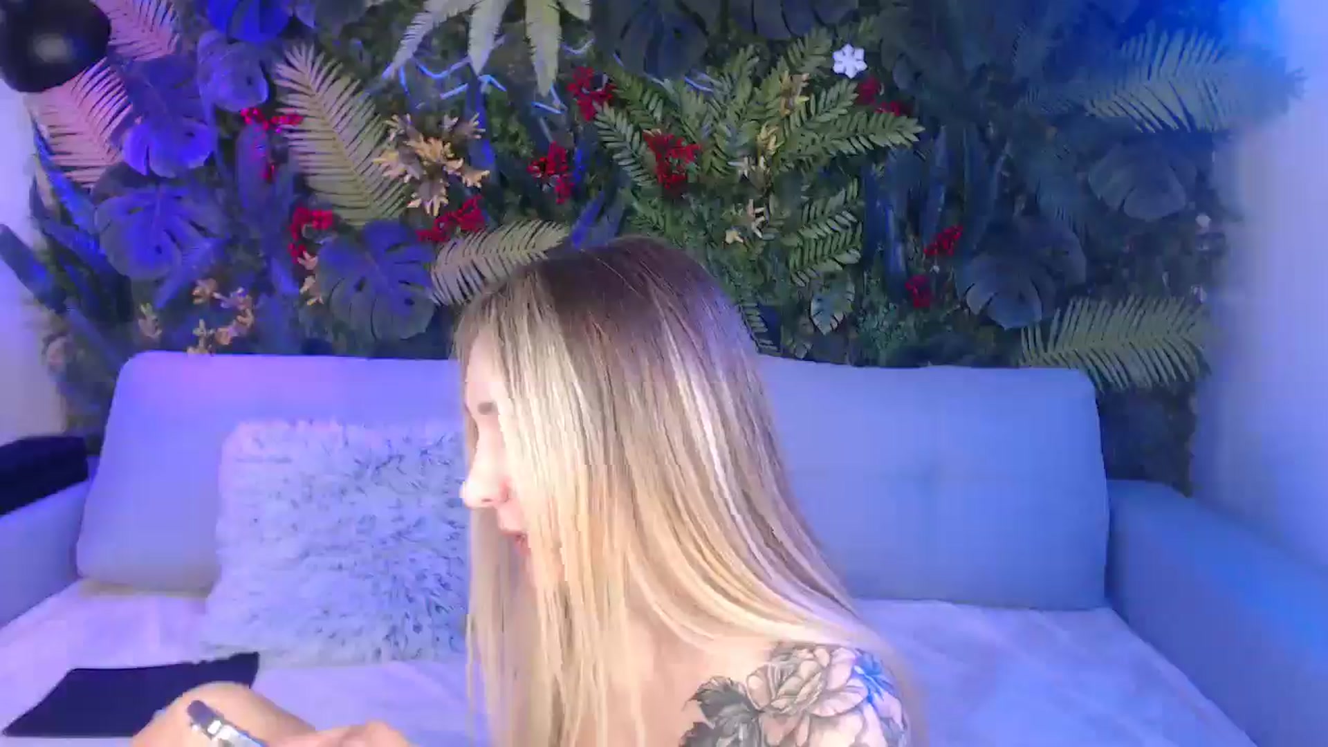 Gallery image thumbnail from Horny_Blond's myfreecams stream on, 03/03/2025, 14:18 image 11 of 20