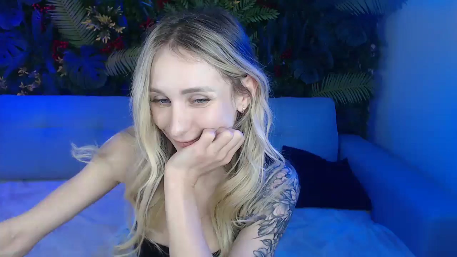 Gallery image thumbnail from Horny_Blond's myfreecams stream on, 03/04/2025, 10:29 image 7 of 20