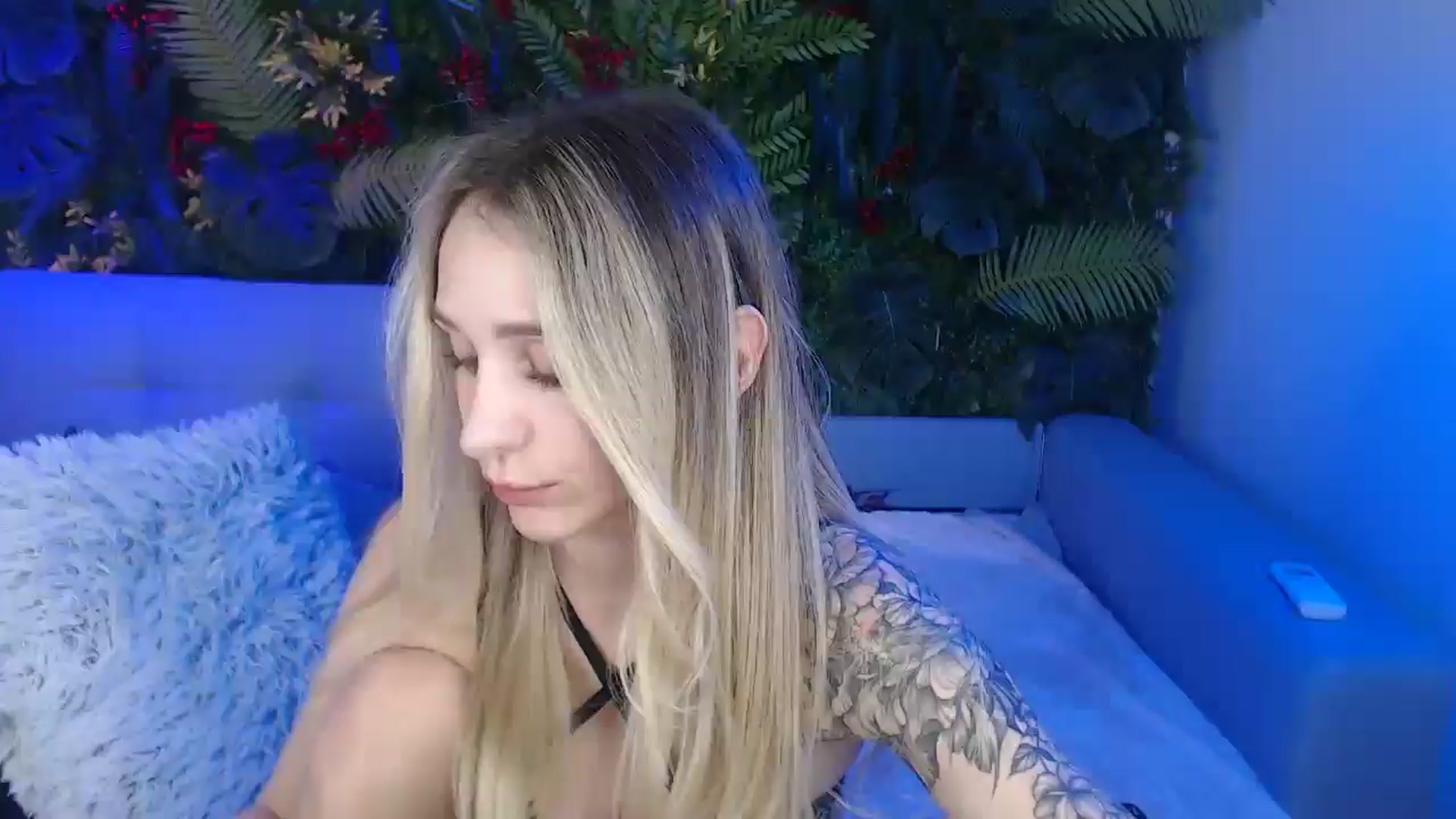 Gallery image thumbnail from Horny_Blond's myfreecams stream on, 03/09/2025, 10:38 image 13 of 20