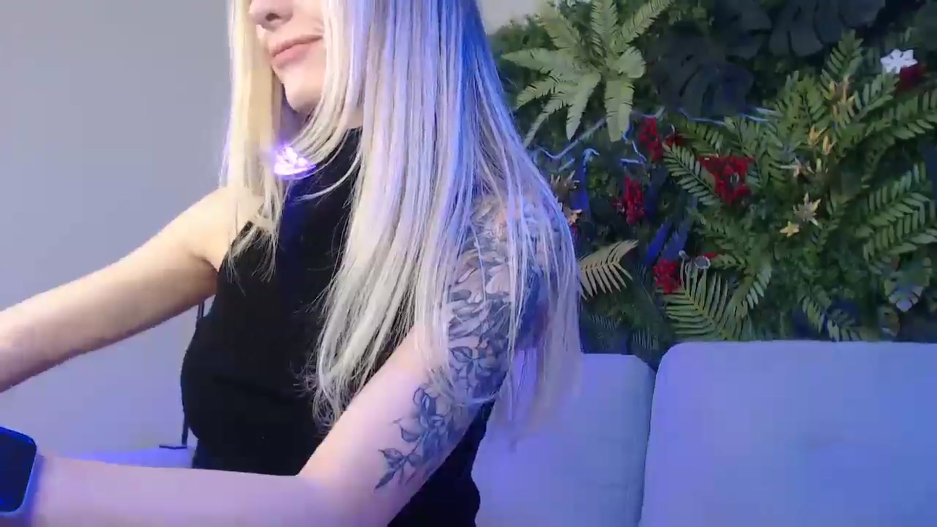 Gallery image thumbnail from Horny_Blond's myfreecams stream on, 03/10/2025, 10:21 image 5 of 20