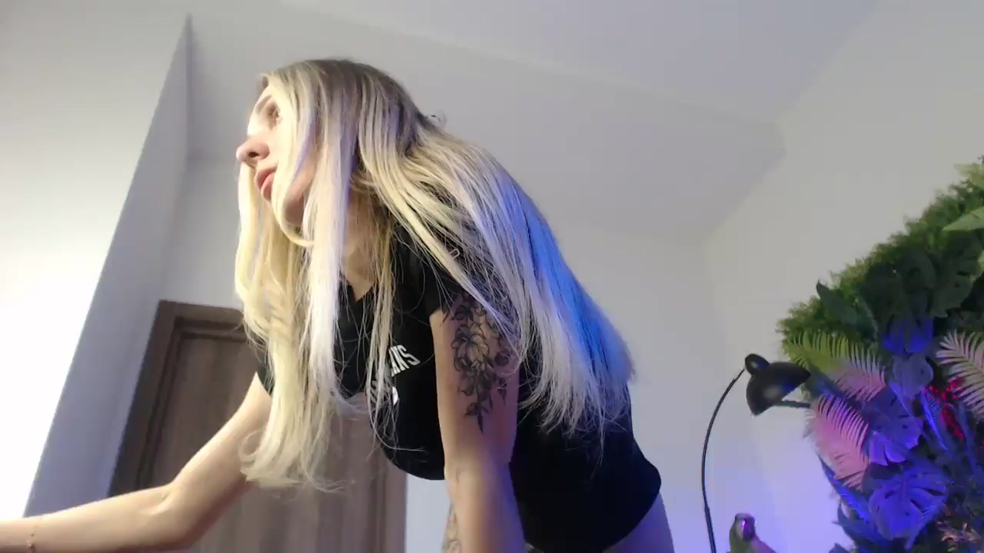 Gallery image thumbnail from Horny_Blond's myfreecams stream on, 03/11/2025, 13:46 image 16 of 20