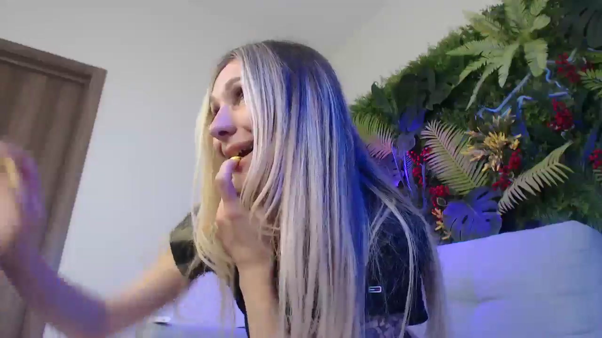 Gallery image thumbnail from Horny_Blond's myfreecams stream on, 03/11/2025, 14:58 image 7 of 20