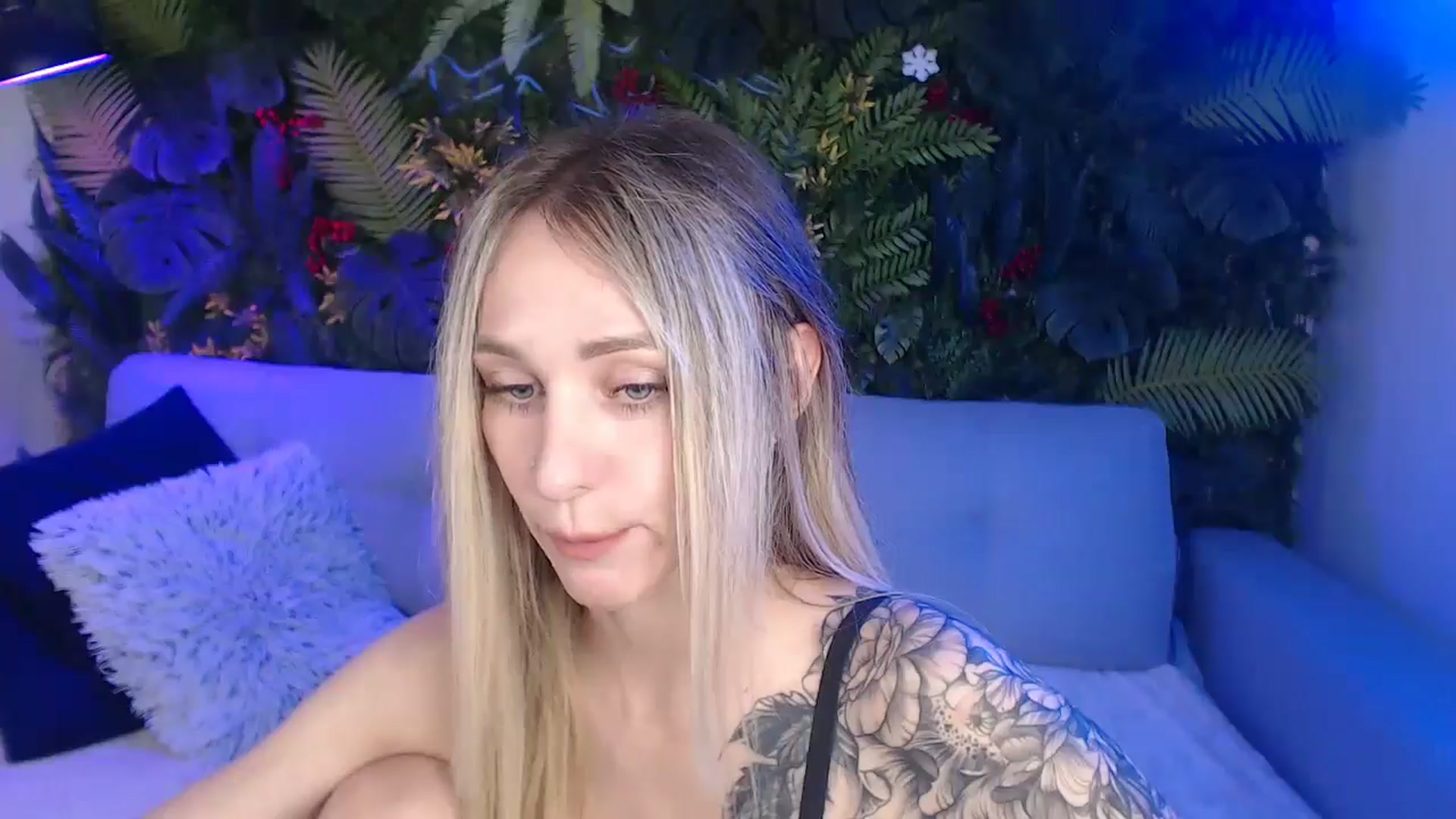 Gallery image thumbnail from Horny_Blond's myfreecams stream on, 03/15/2025, 09:36 image 15 of 20