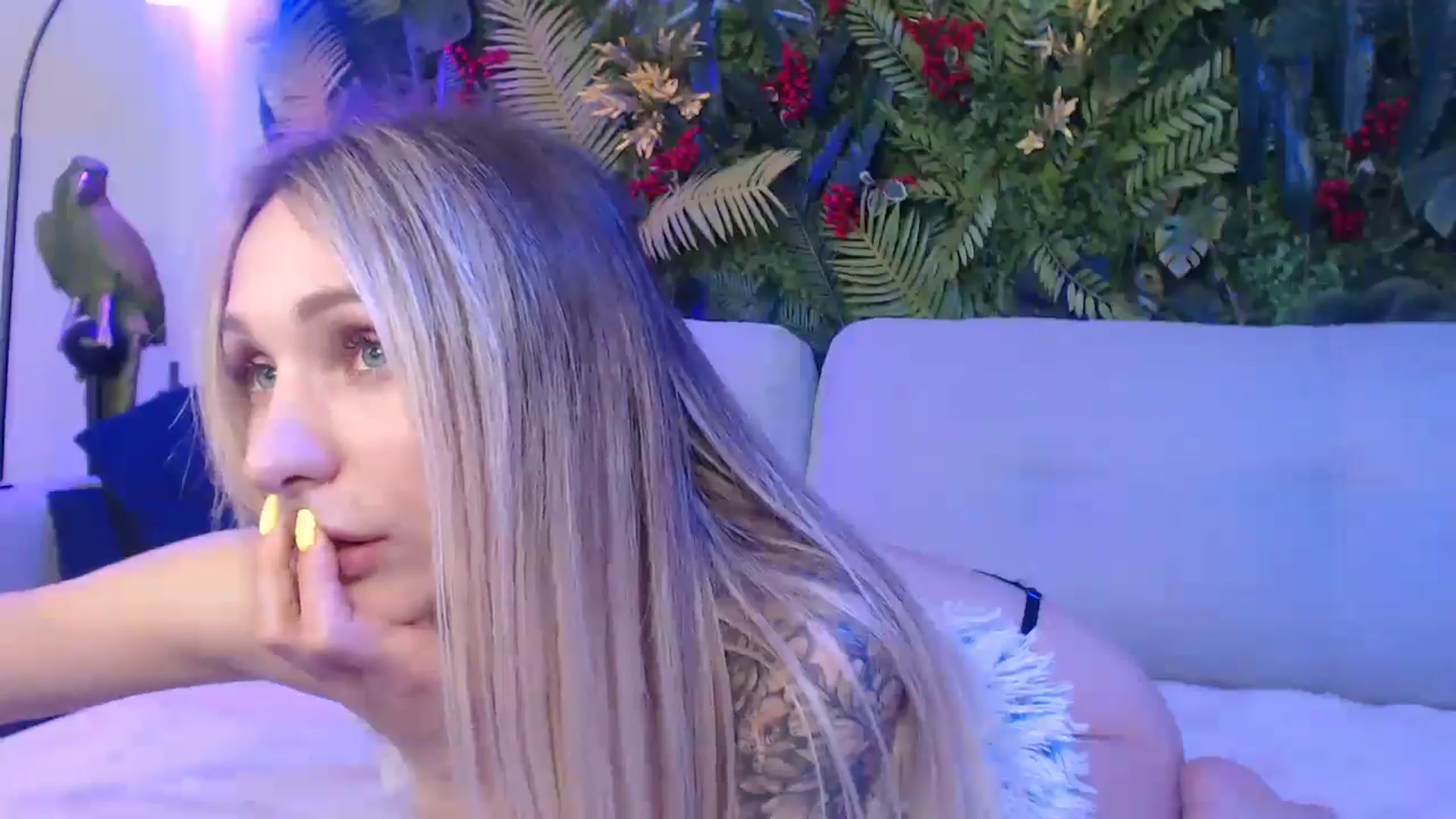 Gallery image thumbnail from Horny_Blond's myfreecams stream on, 03/15/2025, 12:37 image 2 of 20