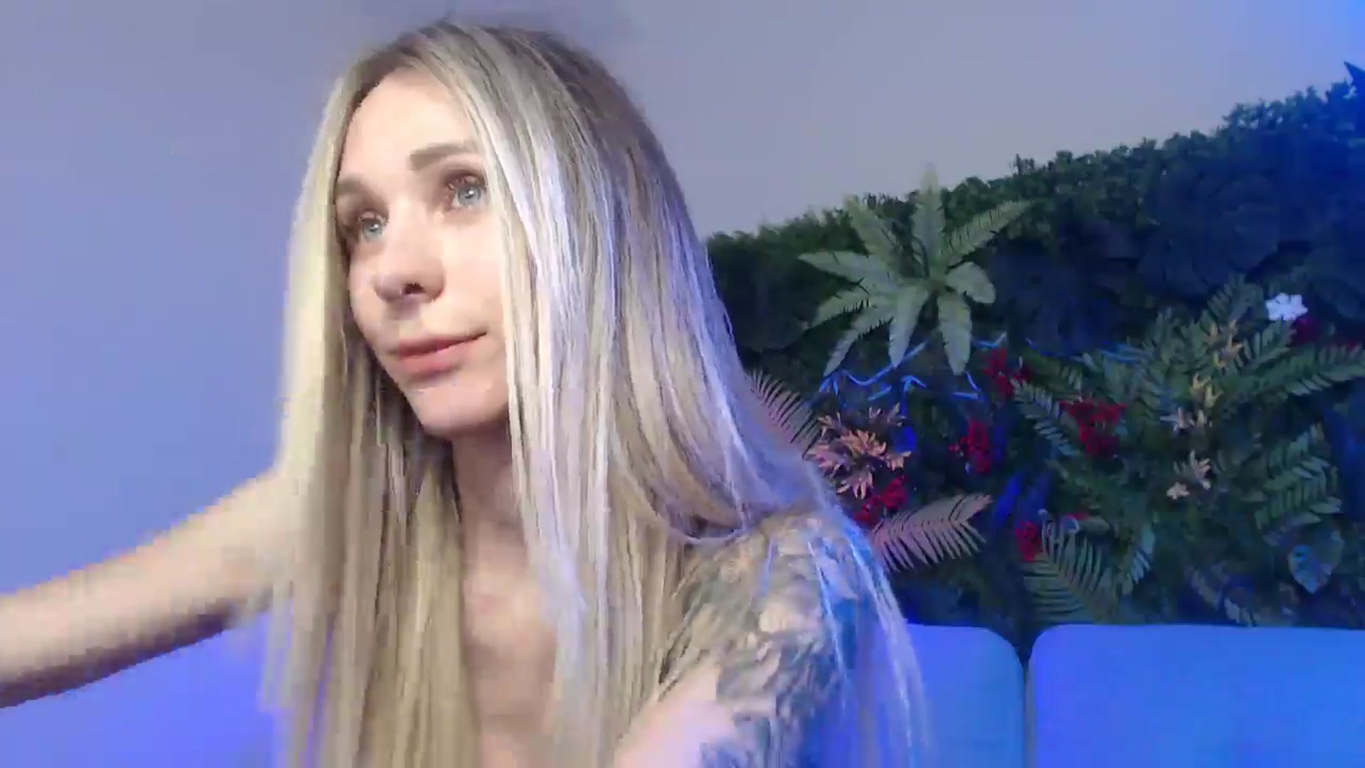 Gallery image thumbnail from Horny_Blond's myfreecams stream on, 03/15/2025, 13:00 image 5 of 20