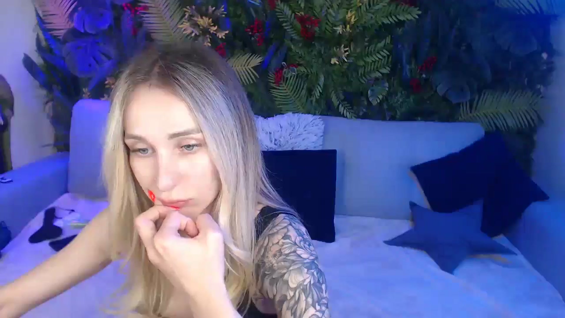 Gallery image thumbnail from Horny_Blond's myfreecams stream on, 03/25/2025, 12:50 image 10 of 20