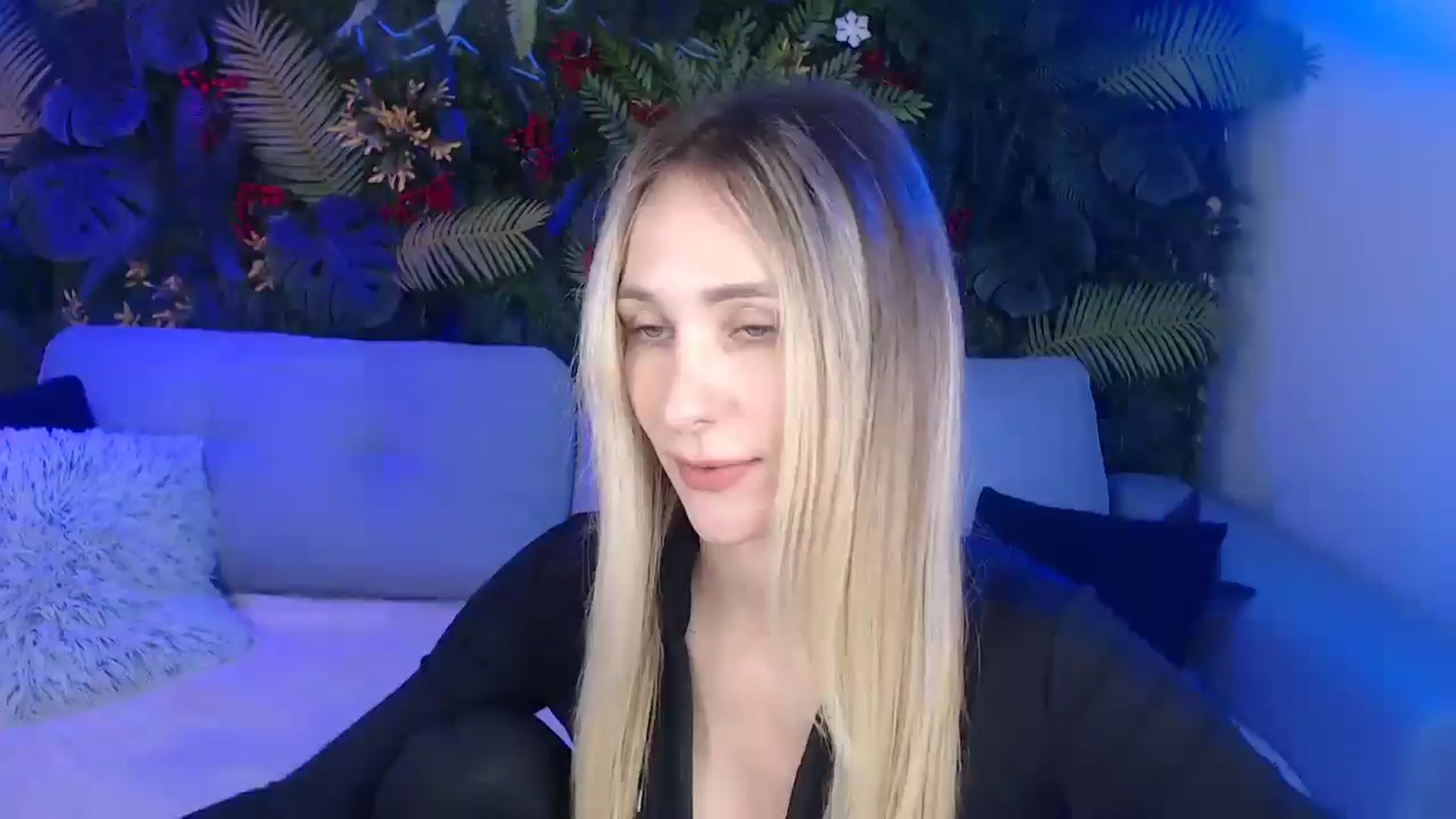 Gallery image thumbnail from Horny_Blond's myfreecams stream on, 03/30/2025, 09:20 image 1 of 20