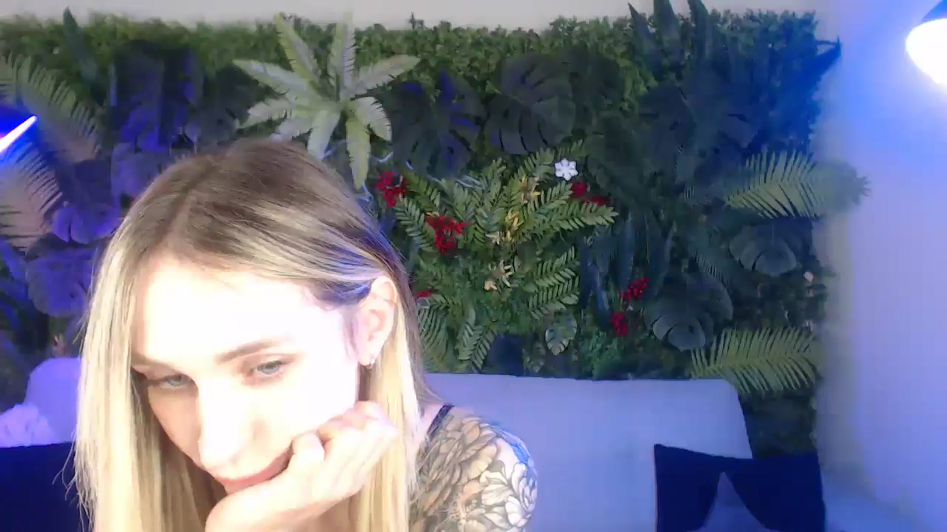 Gallery image thumbnail from Horny_Blond's myfreecams stream on, 03/31/2025, 08:42 image 2 of 20
