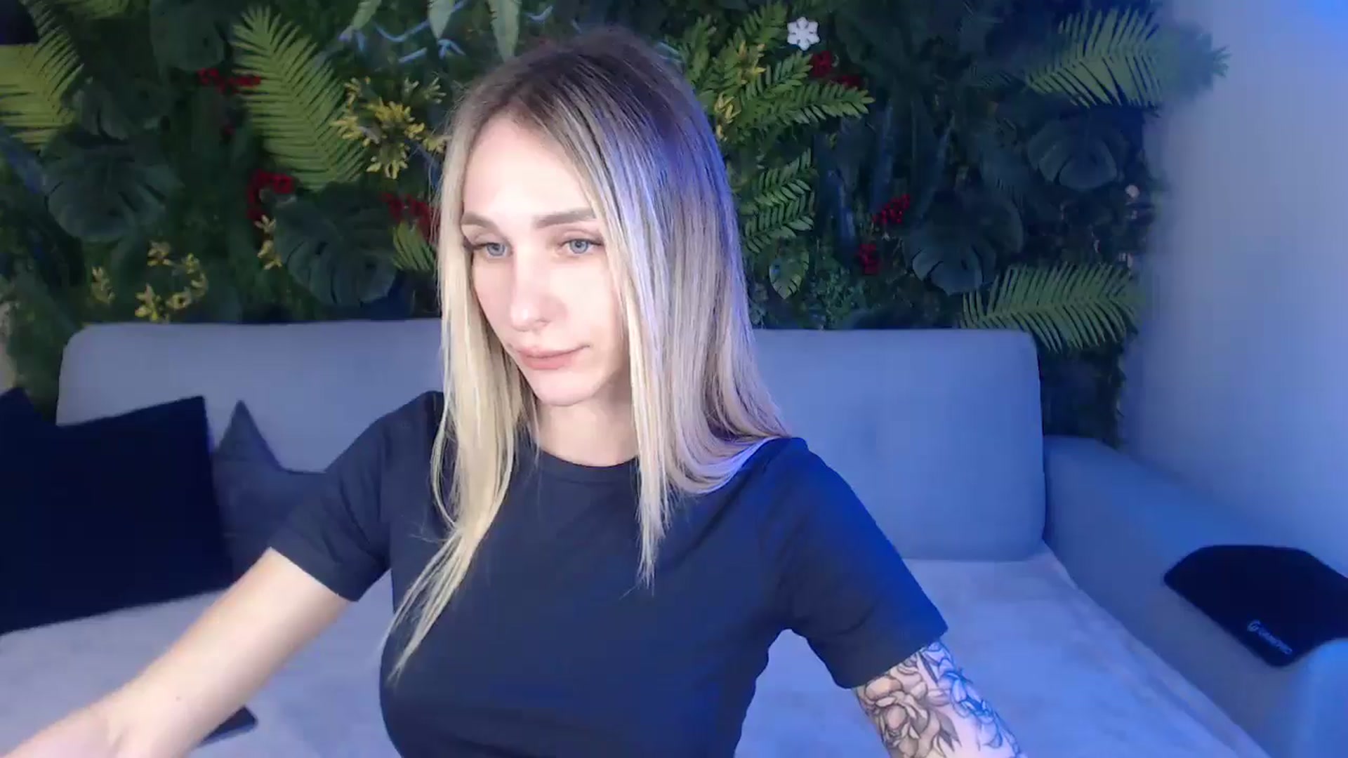Gallery image thumbnail from Horny_Blond's myfreecams stream on, 04/04/2025, 09:54 image 5 of 20