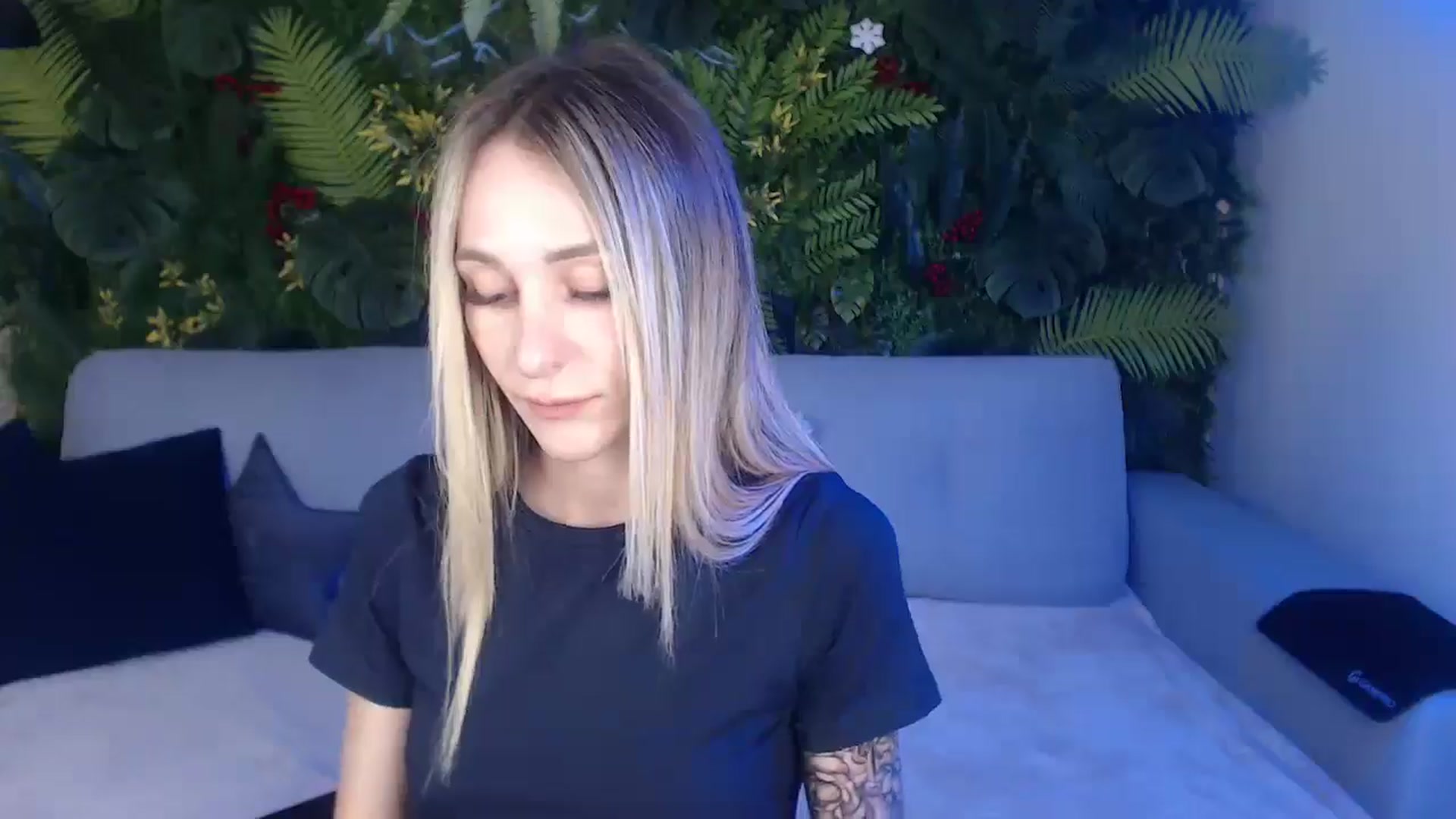 Gallery image thumbnail from Horny_Blond's myfreecams stream on, 04/04/2025, 09:54 image 7 of 20