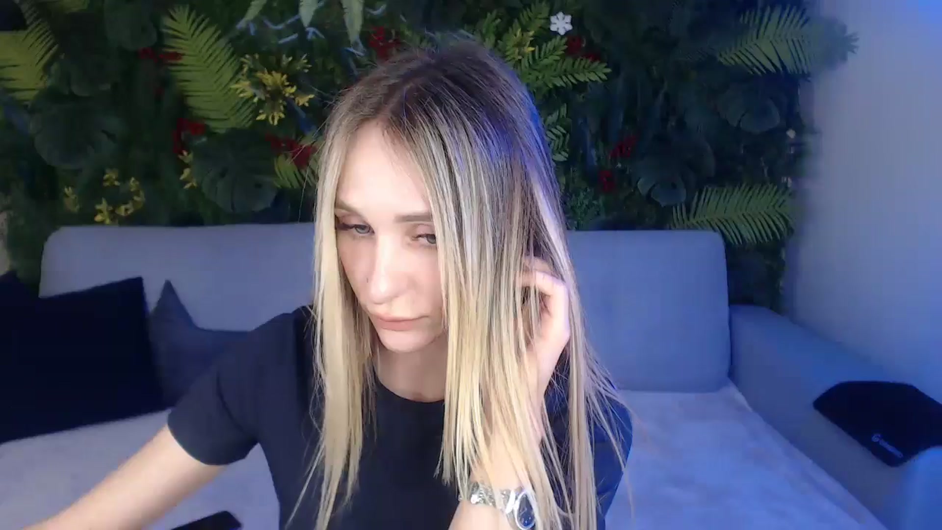 Gallery image thumbnail from Horny_Blond's myfreecams stream on, 04/04/2025, 09:54 image 17 of 20