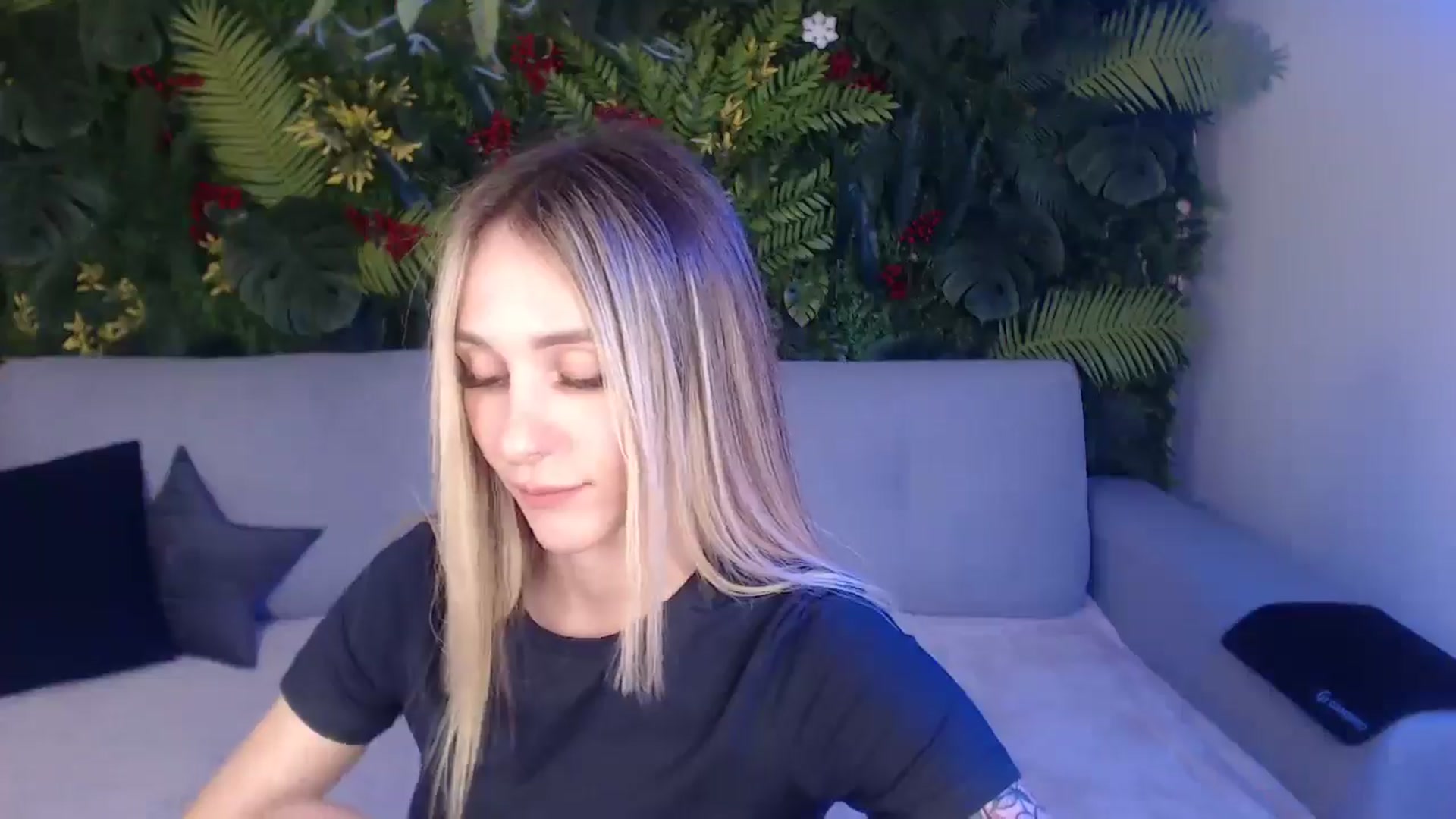 Gallery image thumbnail from Horny_Blond's myfreecams stream on, 04/04/2025, 10:48 image 2 of 20