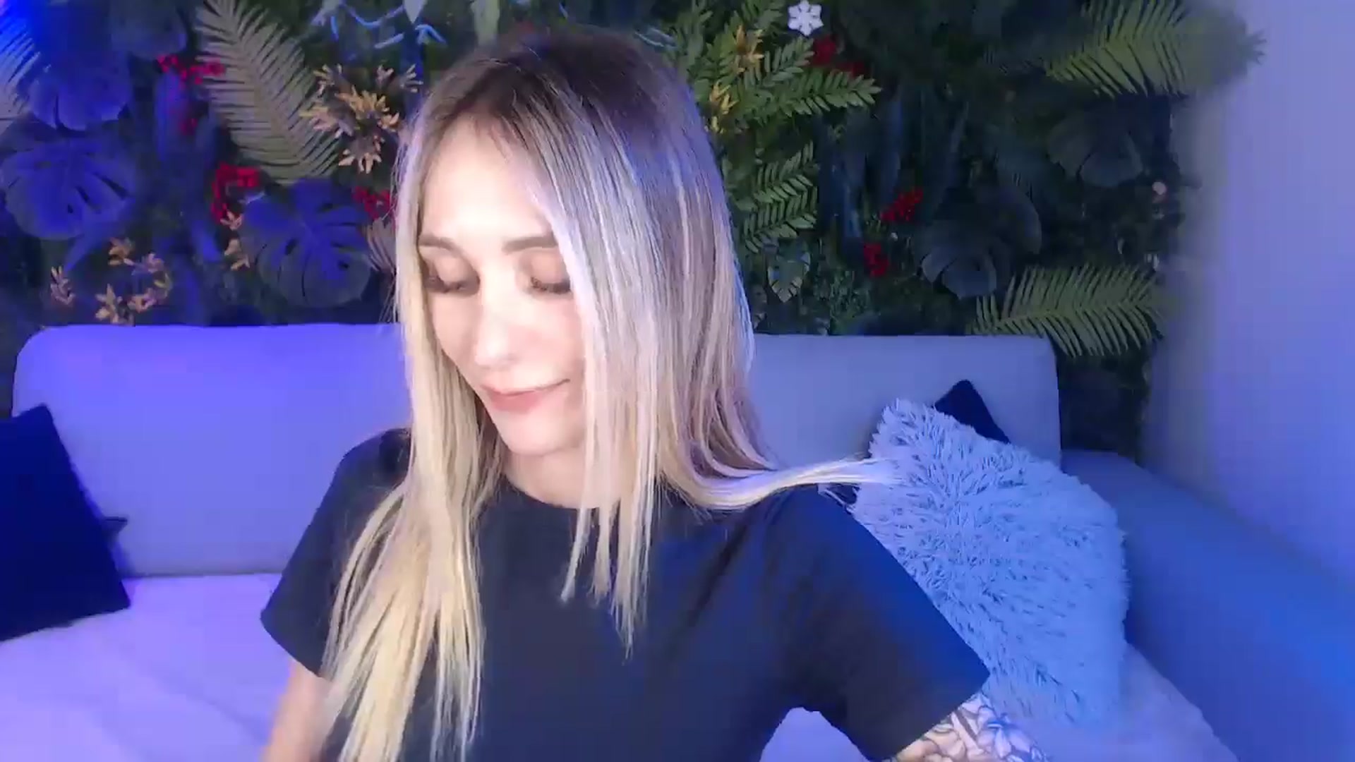 Gallery image thumbnail from Horny_Blond's myfreecams stream on, 04/05/2025, 08:19 image 9 of 20