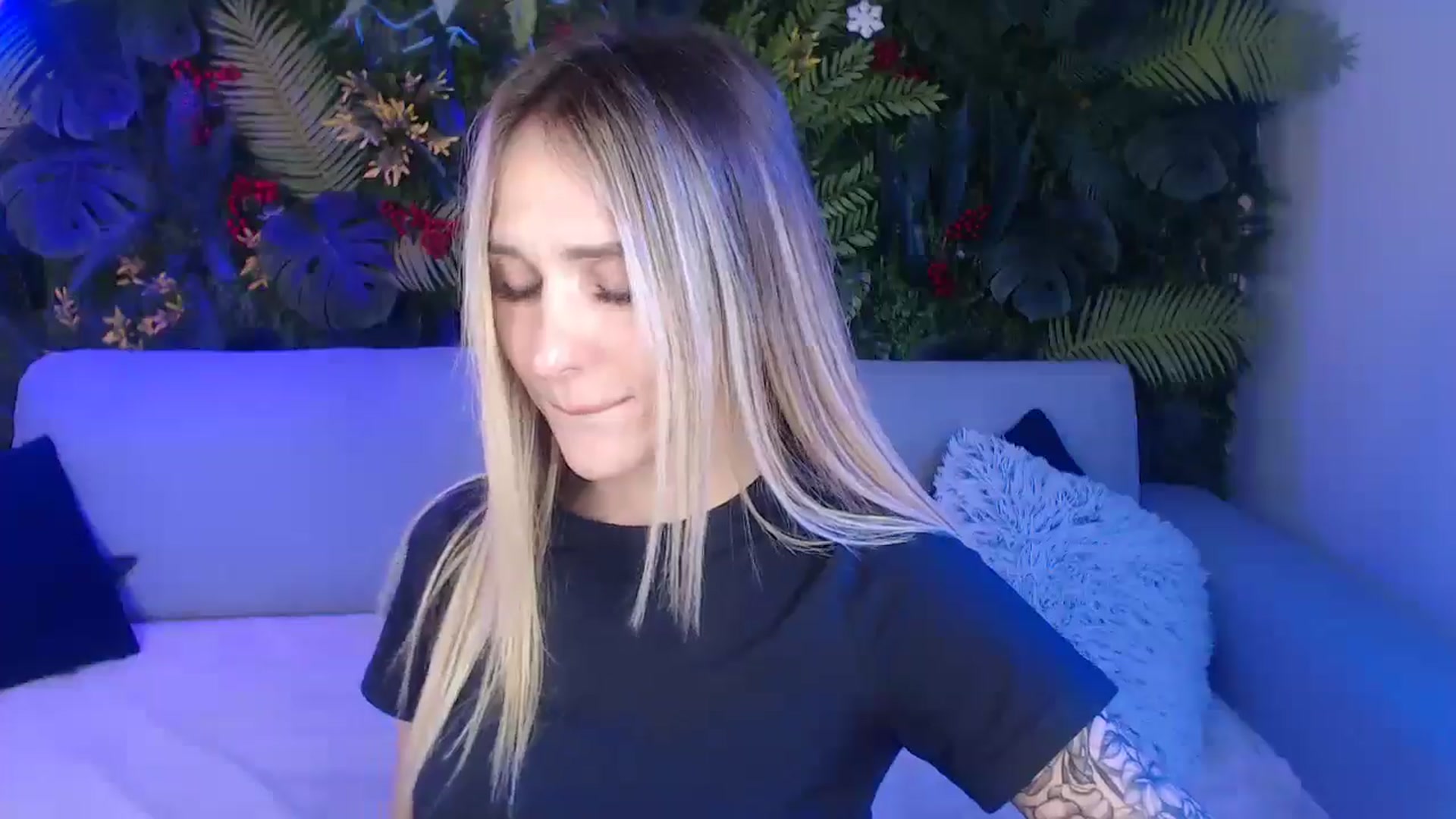Gallery image thumbnail from Horny_Blond's myfreecams stream on, 04/05/2025, 08:19 image 8 of 20