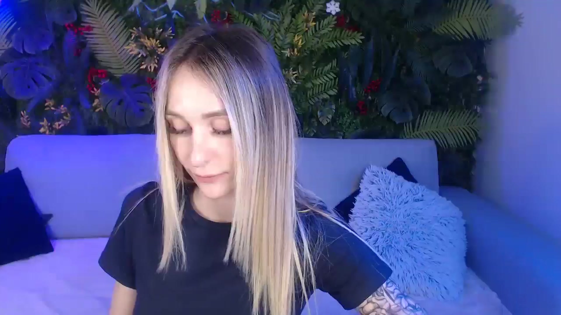 Gallery image thumbnail from Horny_Blond's myfreecams stream on, 04/05/2025, 08:19 image 5 of 20