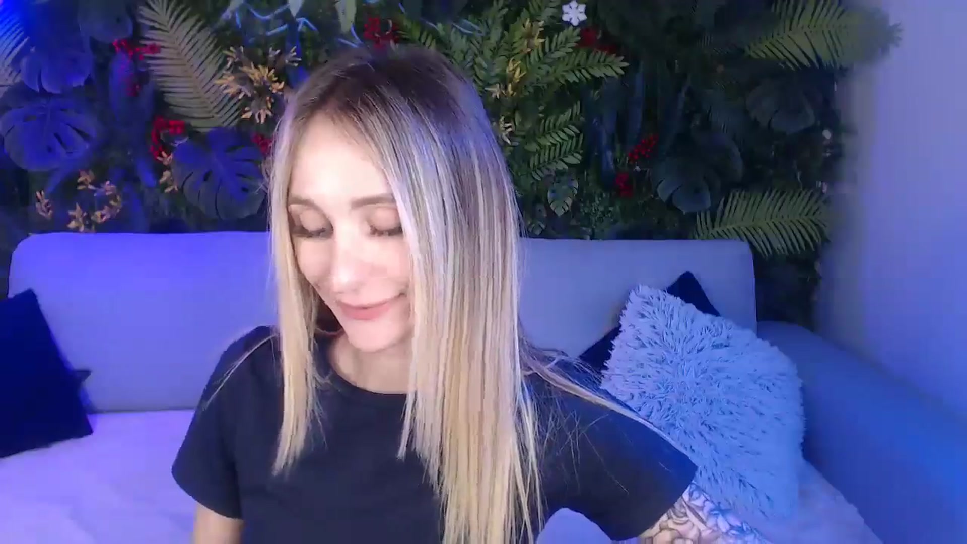Gallery image thumbnail from Horny_Blond's myfreecams stream on, 04/05/2025, 08:19 image 6 of 20