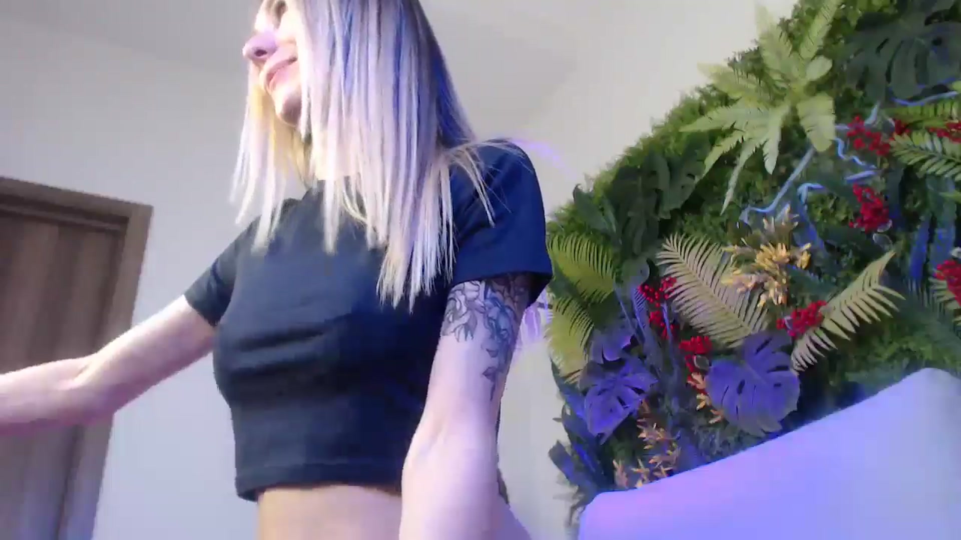 Gallery image thumbnail from Horny_Blond's myfreecams stream on, 04/05/2025, 10:38 image 4 of 20