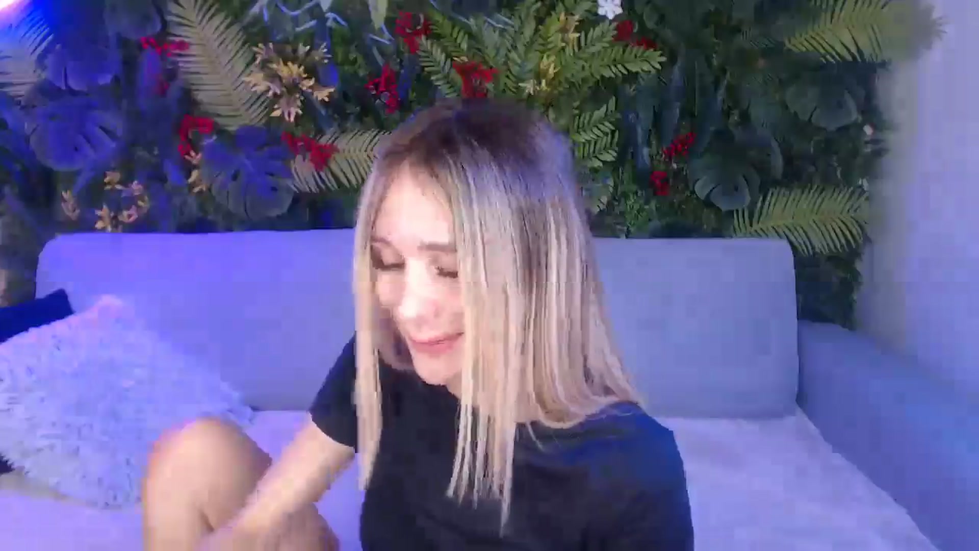 Gallery image thumbnail from Horny_Blond's myfreecams stream on, 04/05/2025, 11:31 image 8 of 20