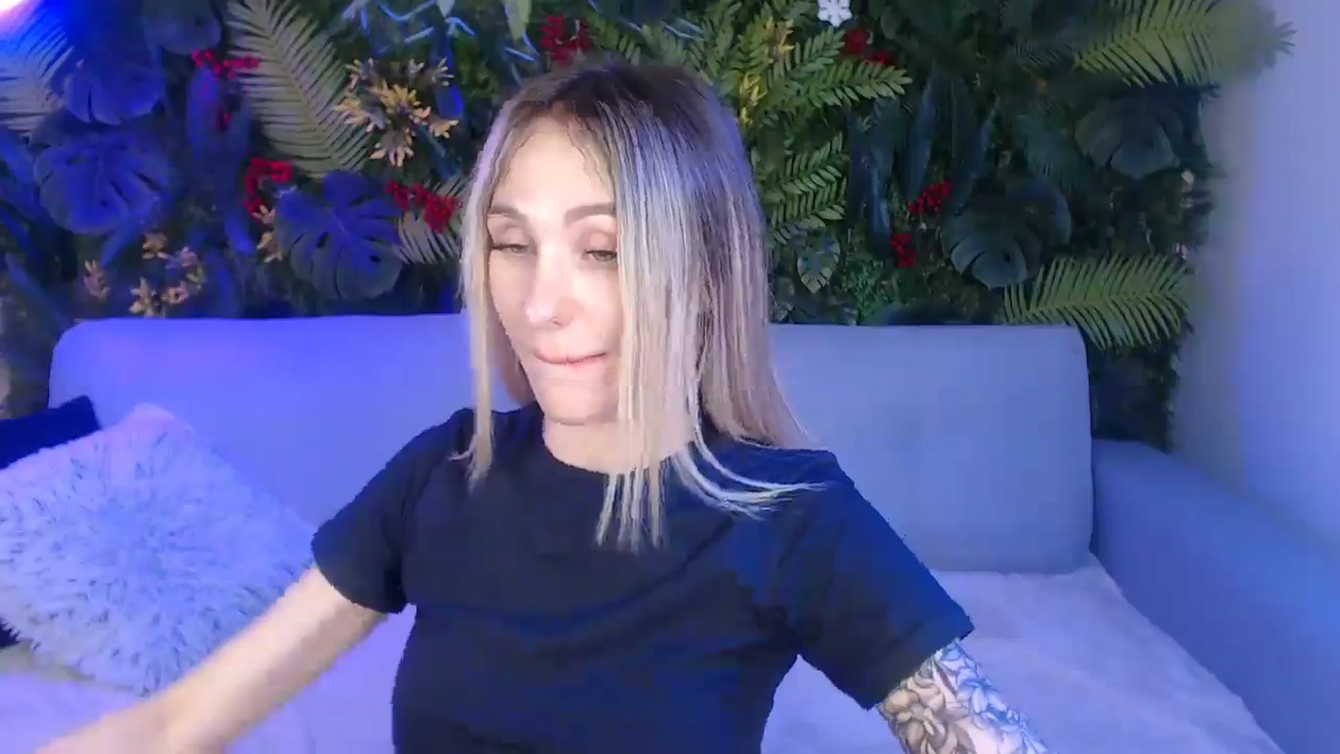 Gallery image thumbnail from Horny_Blond's myfreecams stream on, 04/05/2025, 11:31 image 7 of 20