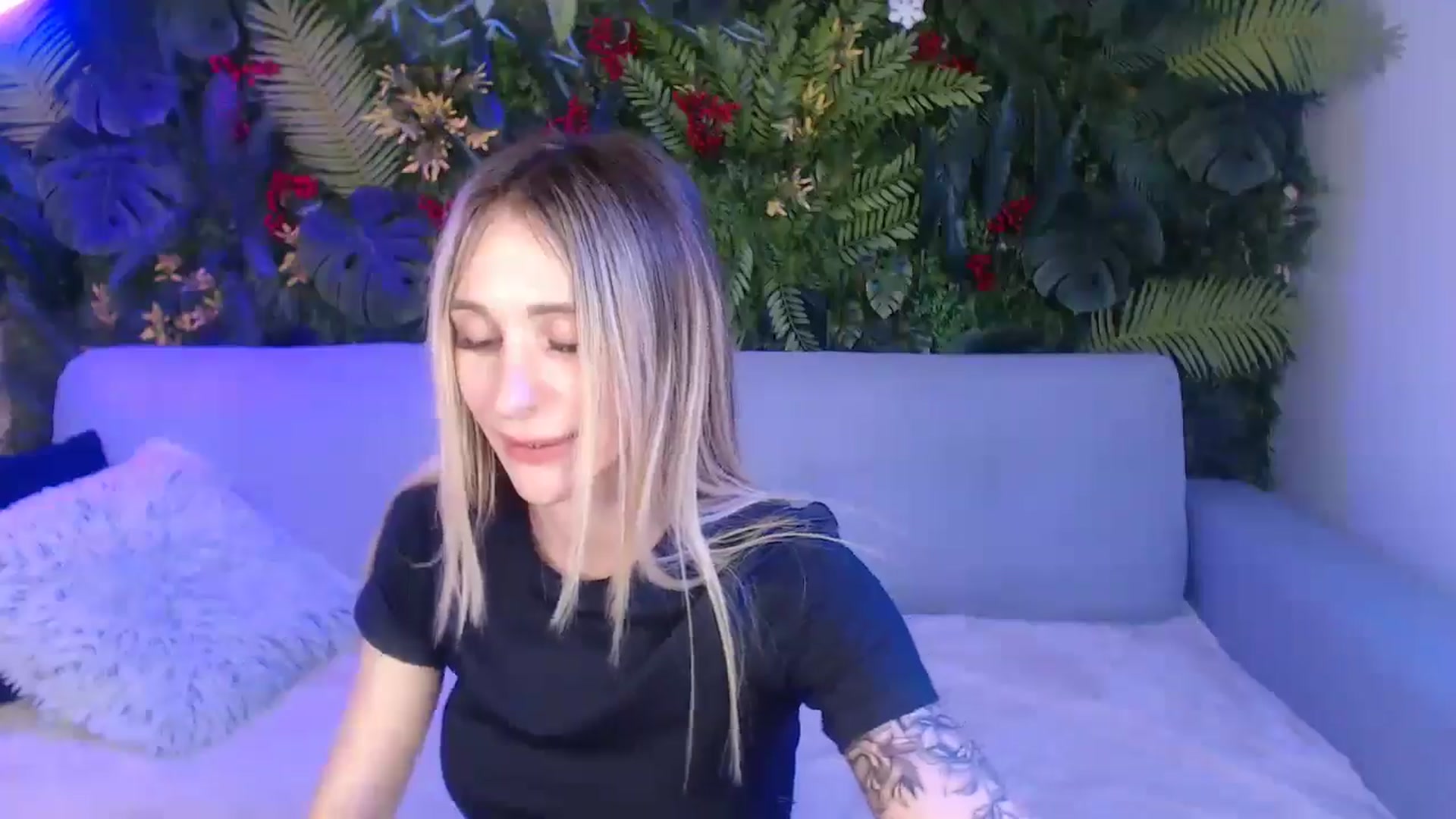 Gallery image thumbnail from Horny_Blond's myfreecams stream on, 04/05/2025, 11:31 image 10 of 20