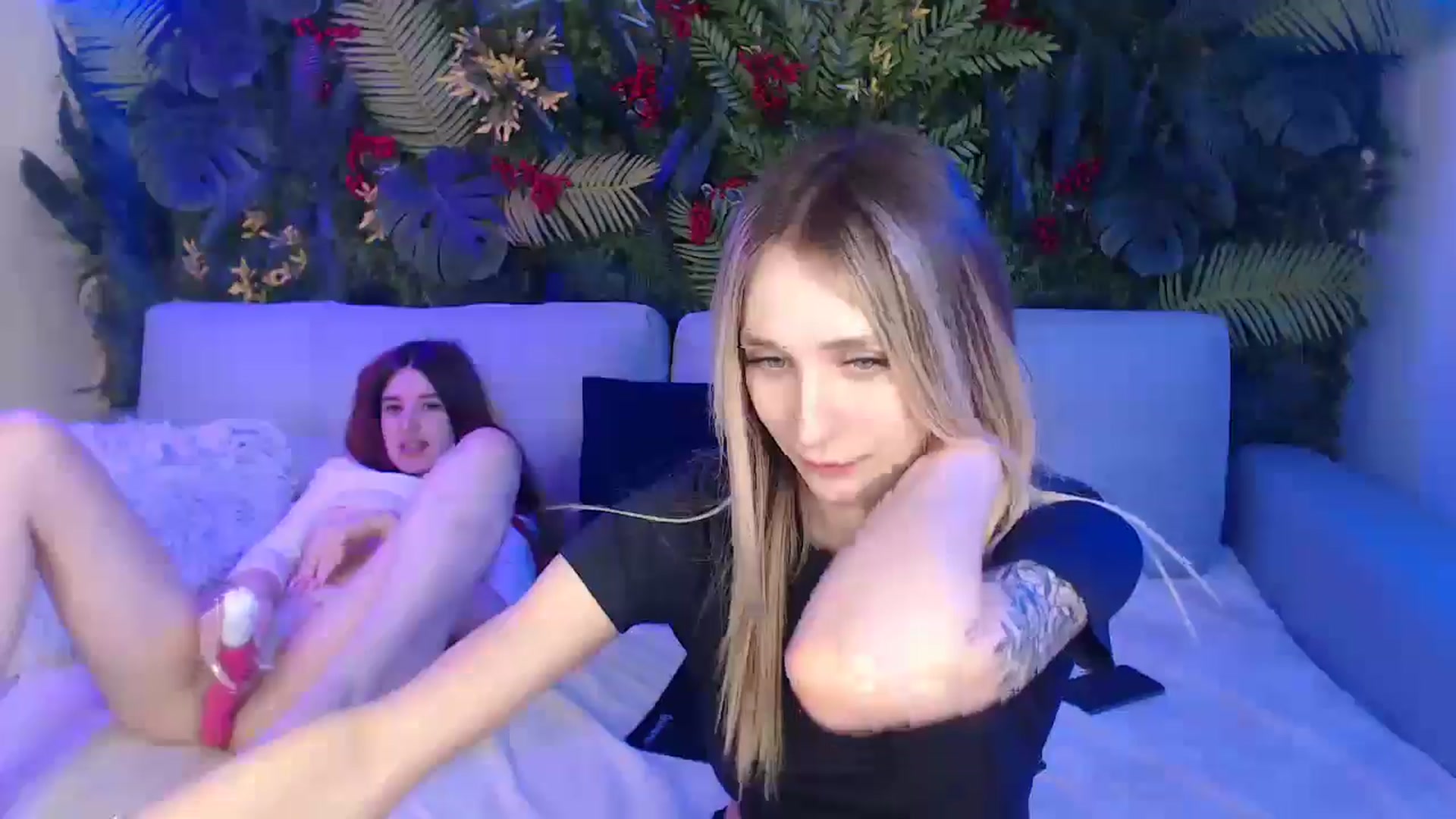 Gallery image thumbnail from Horny_Blond's myfreecams stream on, 04/07/2025, 12:52 image 7 of 20