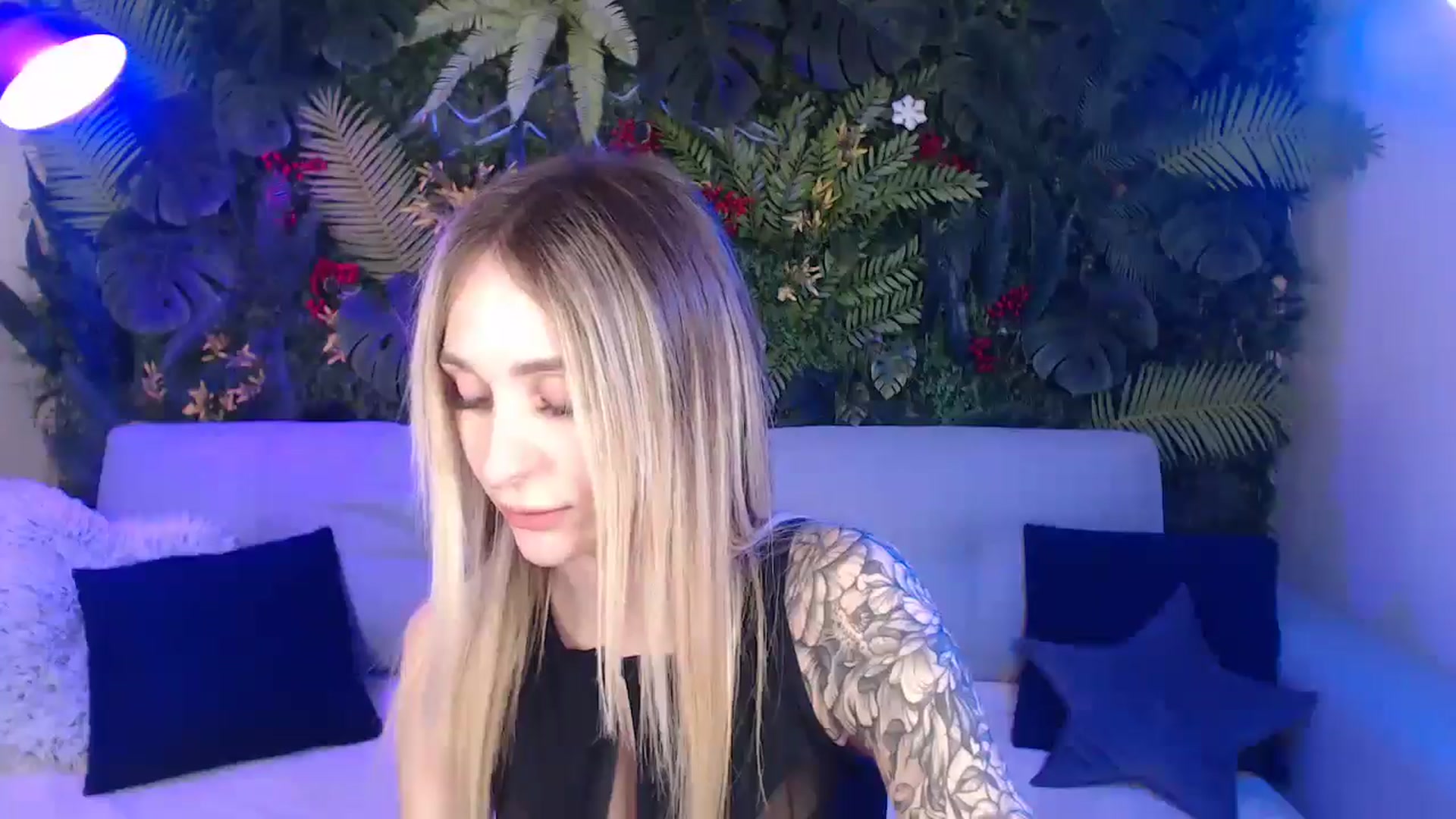 Gallery image thumbnail from Horny_Blond's myfreecams stream on, 04/14/2025, 08:08 image 11 of 20