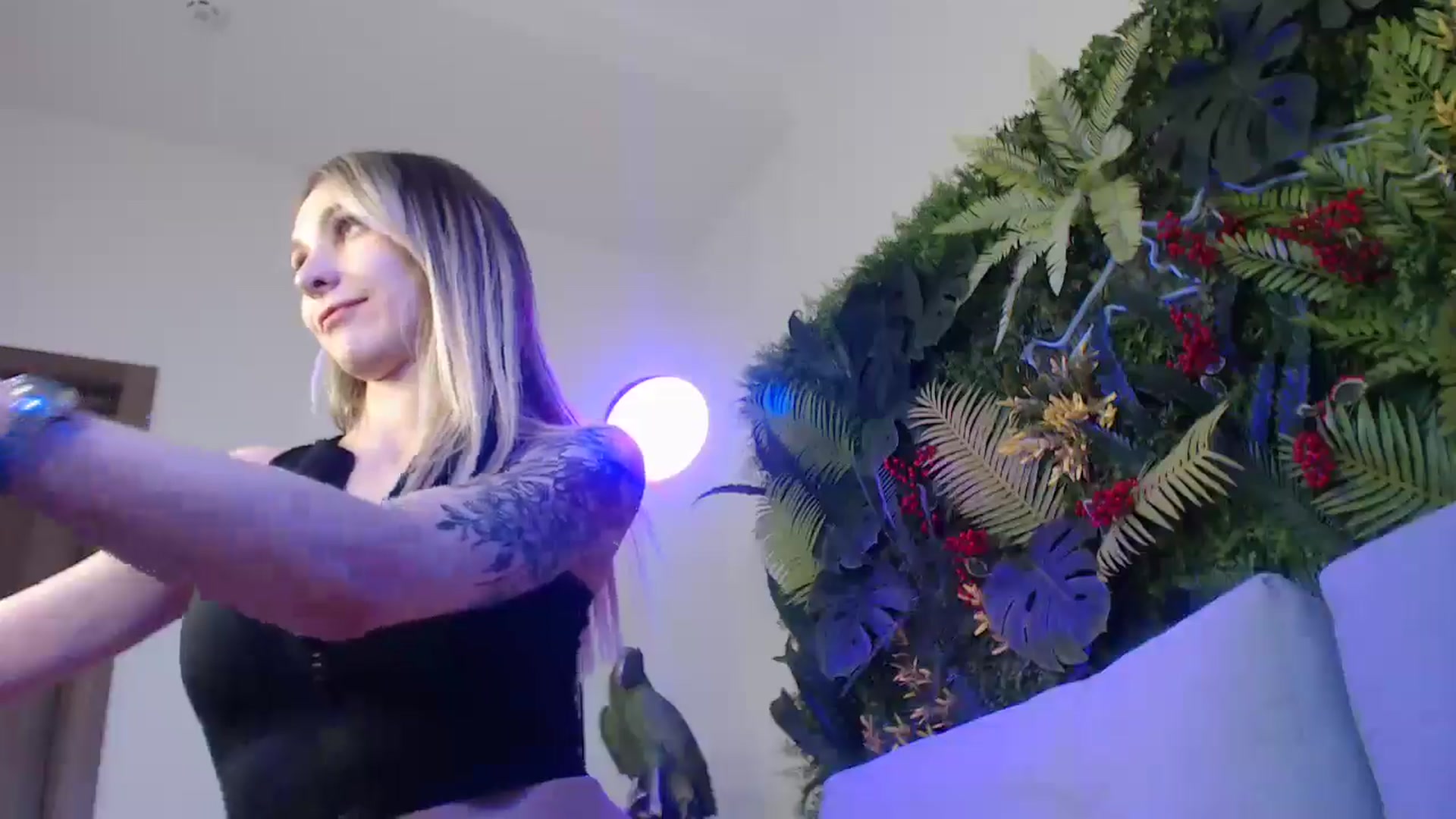 Gallery image thumbnail from Horny_Blond's myfreecams stream on, 04/14/2025, 11:01 image 11 of 20