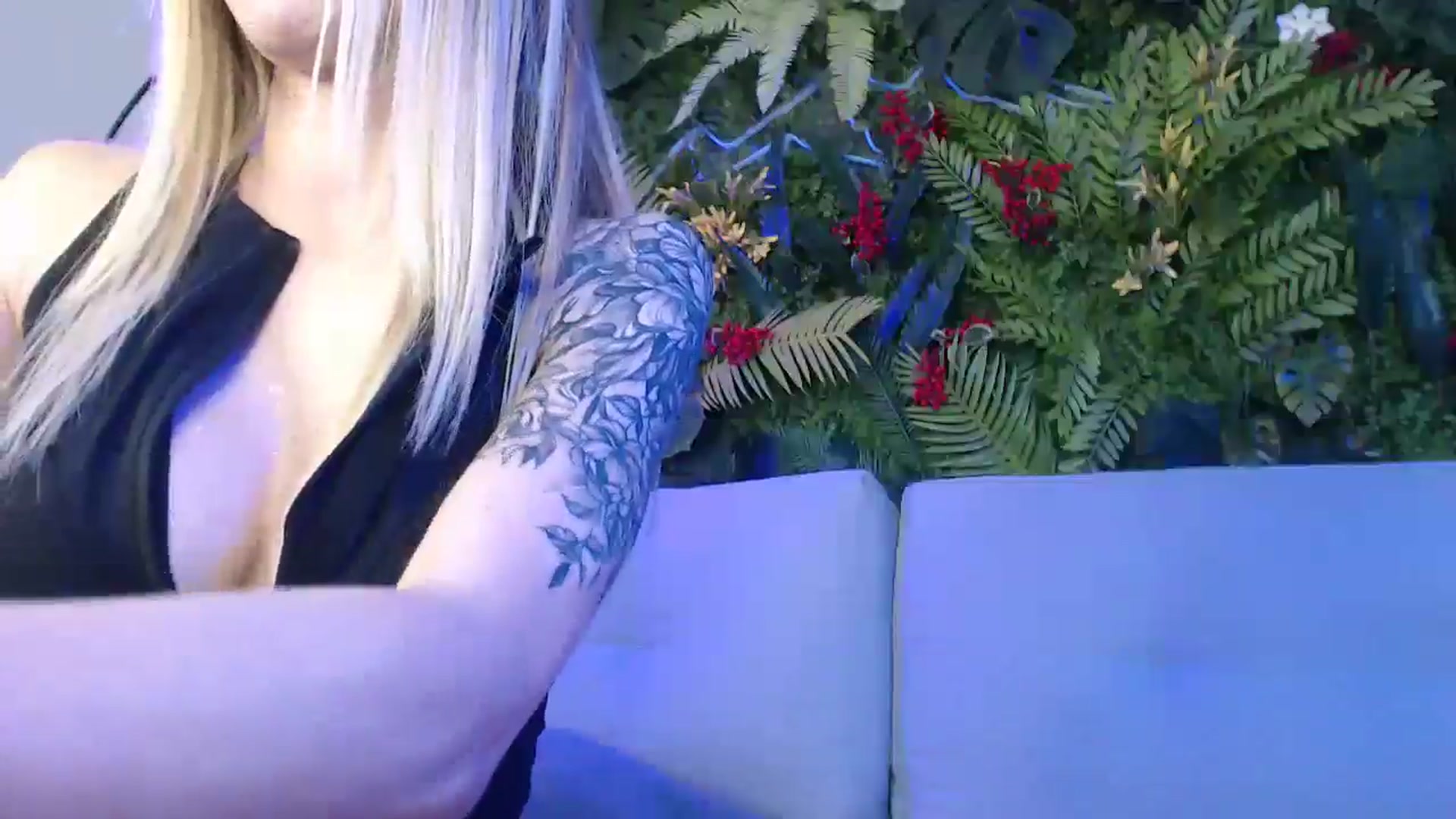 Gallery image thumbnail from Horny_Blond's myfreecams stream on, 04/14/2025, 11:39 image 4 of 20