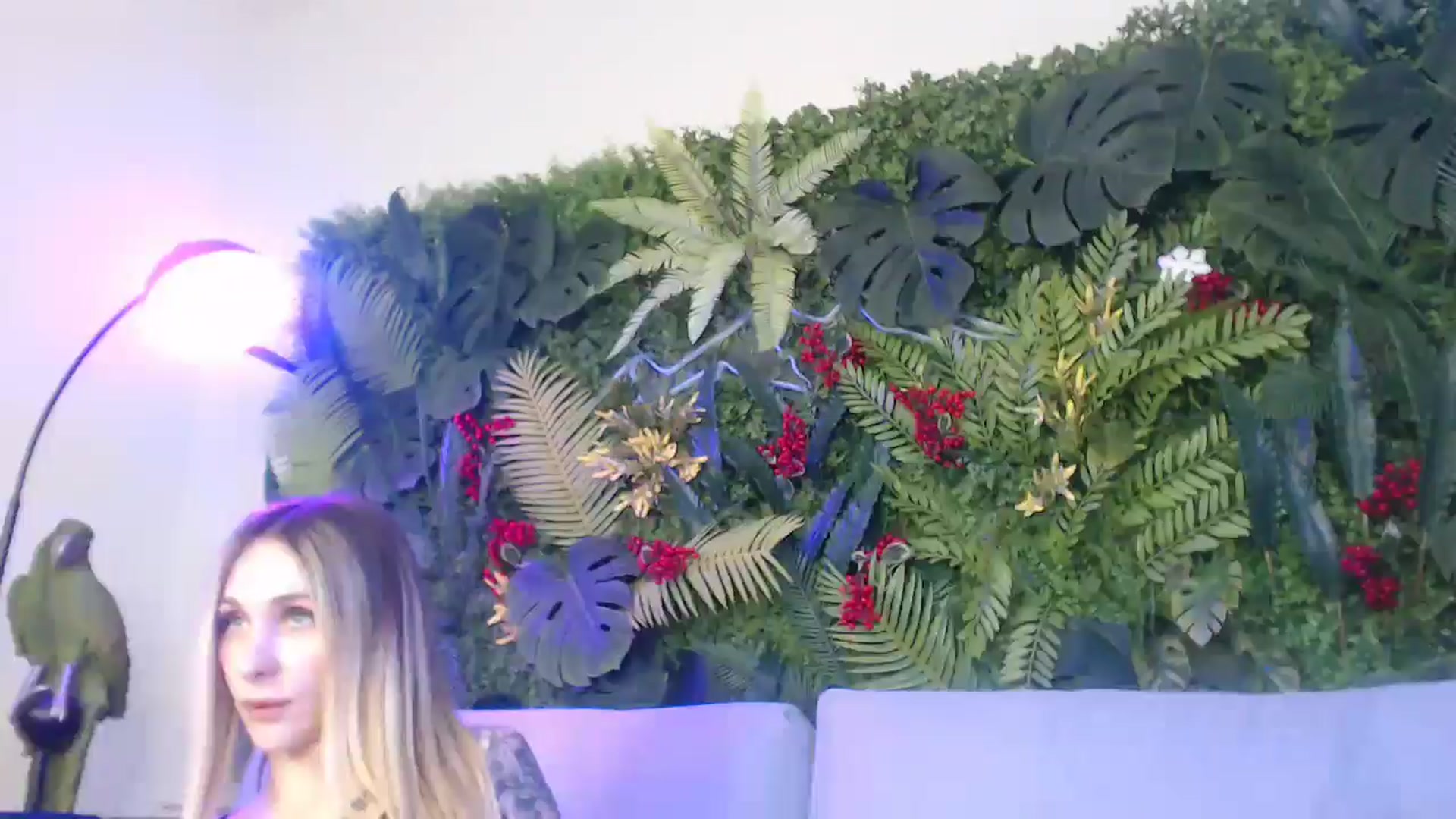 Gallery image thumbnail from Horny_Blond's myfreecams stream on, 04/15/2025, 09:23 image 13 of 20