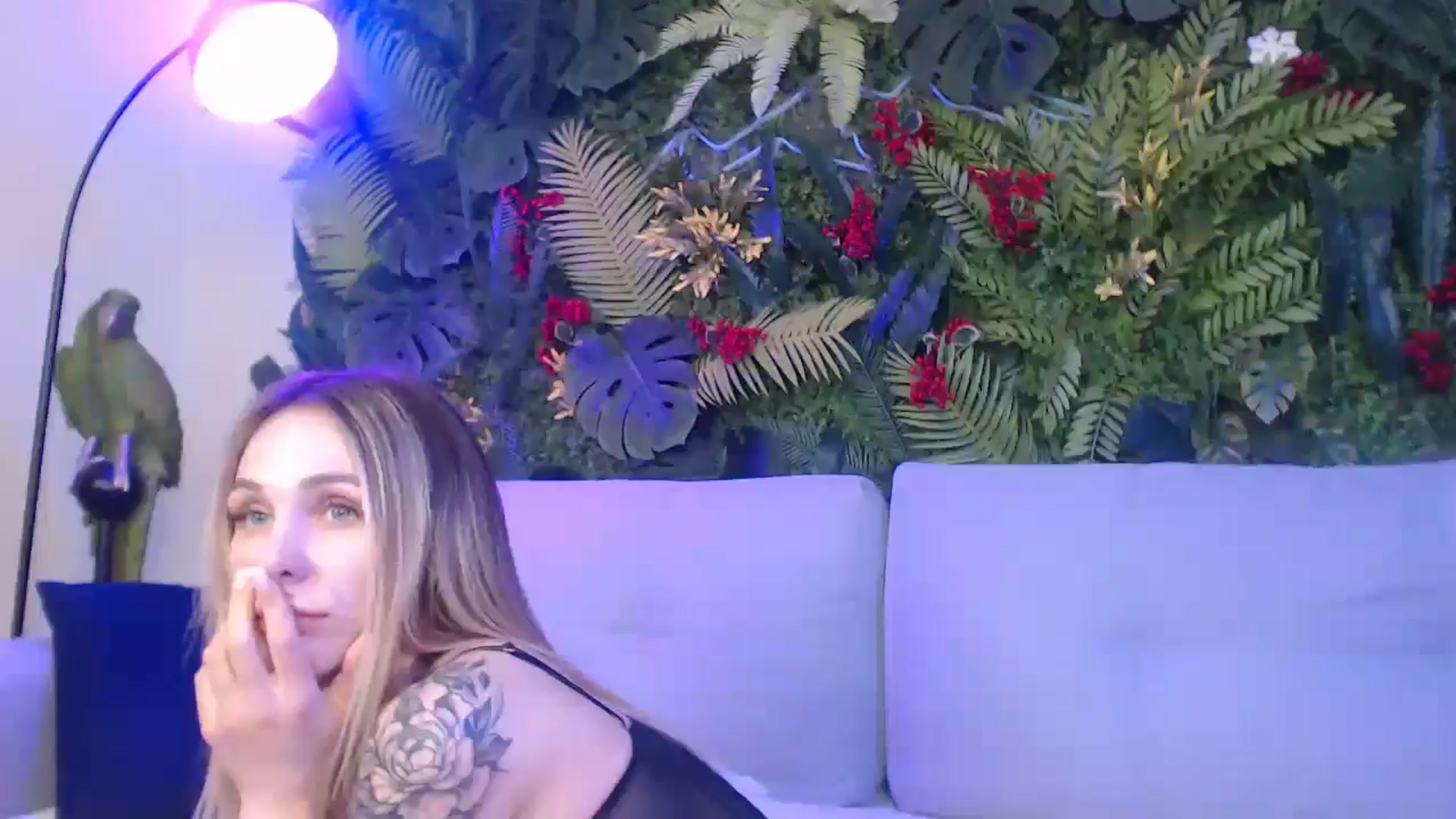 Gallery image thumbnail from Horny_Blond's myfreecams stream on, 04/15/2025, 12:08 image 8 of 20