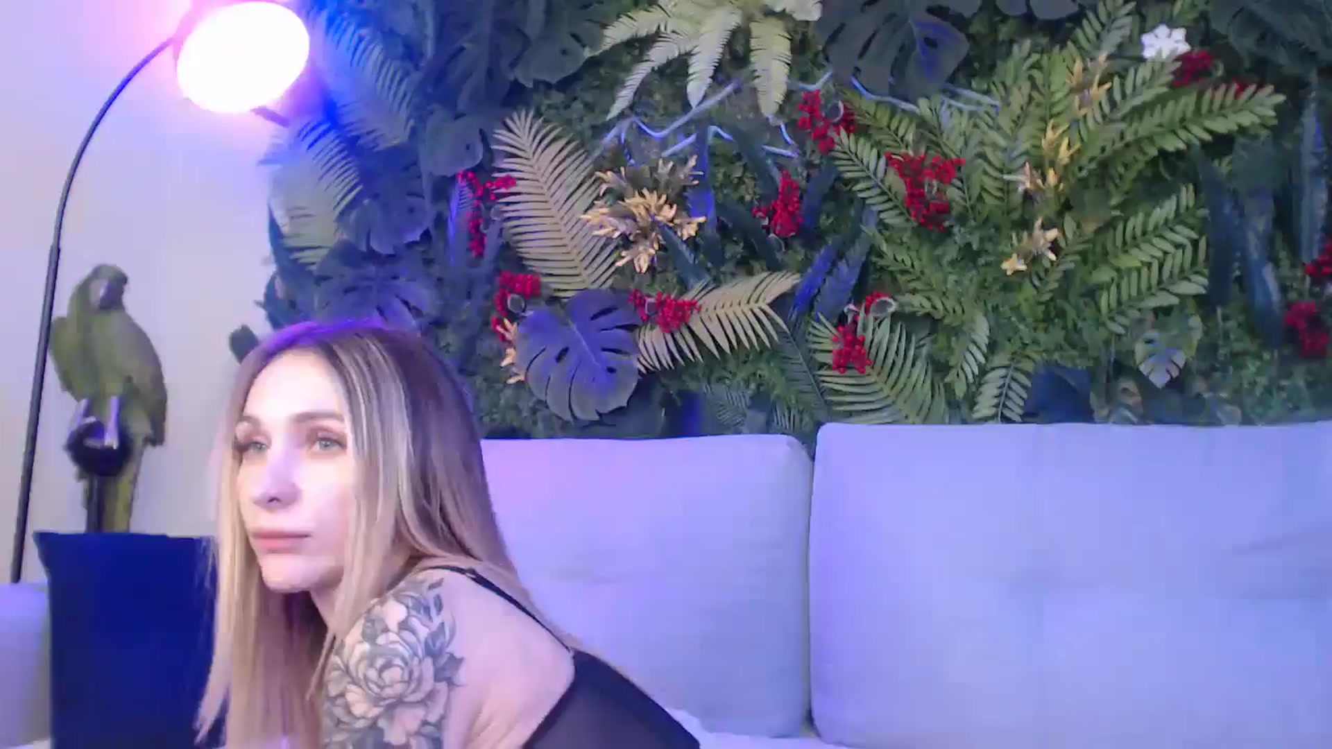 Gallery image thumbnail from Horny_Blond's myfreecams stream on, 04/15/2025, 12:08 image 7 of 20