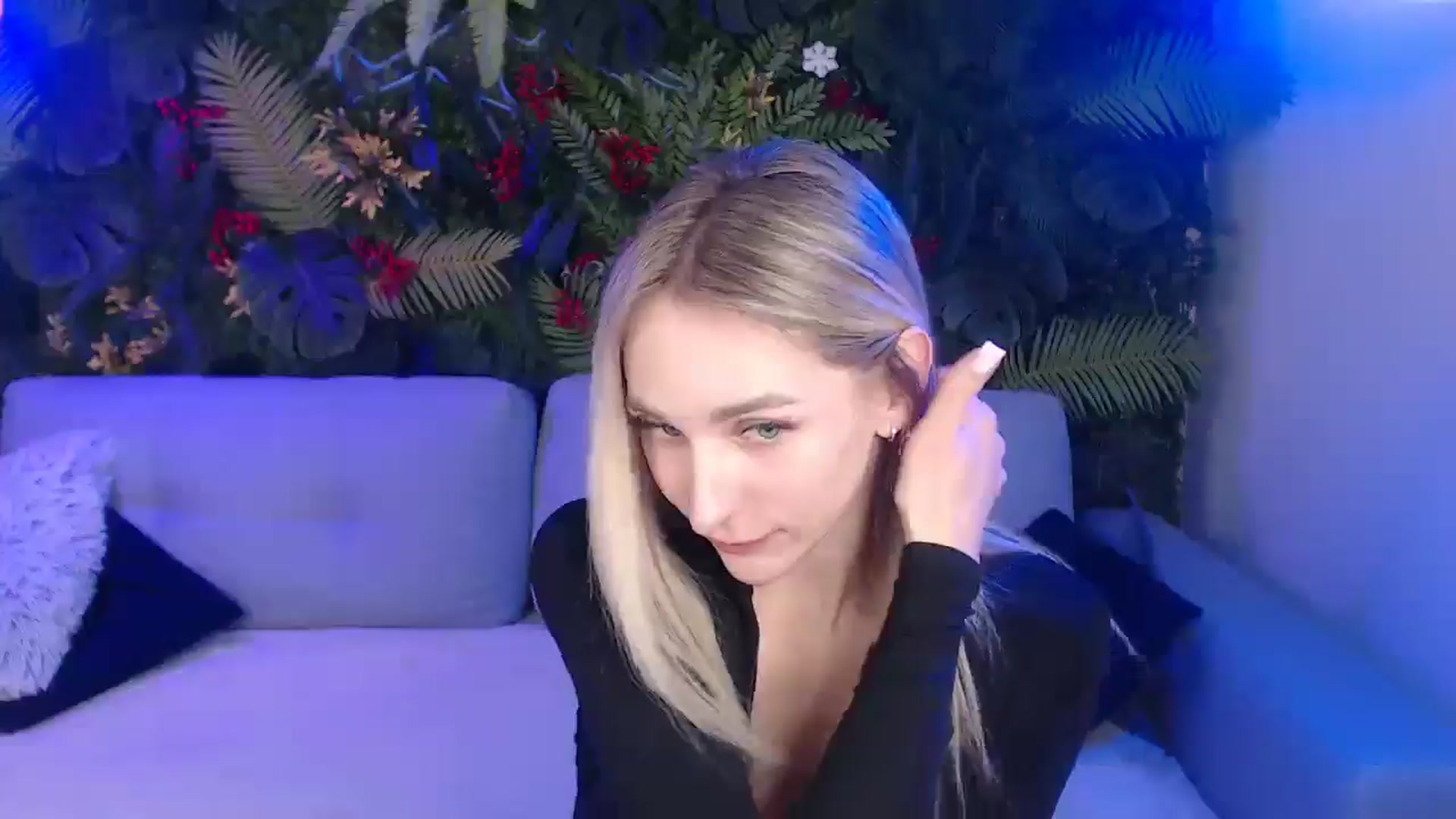 Gallery image thumbnail from Horny_Blond's myfreecams stream on, 04/20/2025, 09:34 image 18 of 20