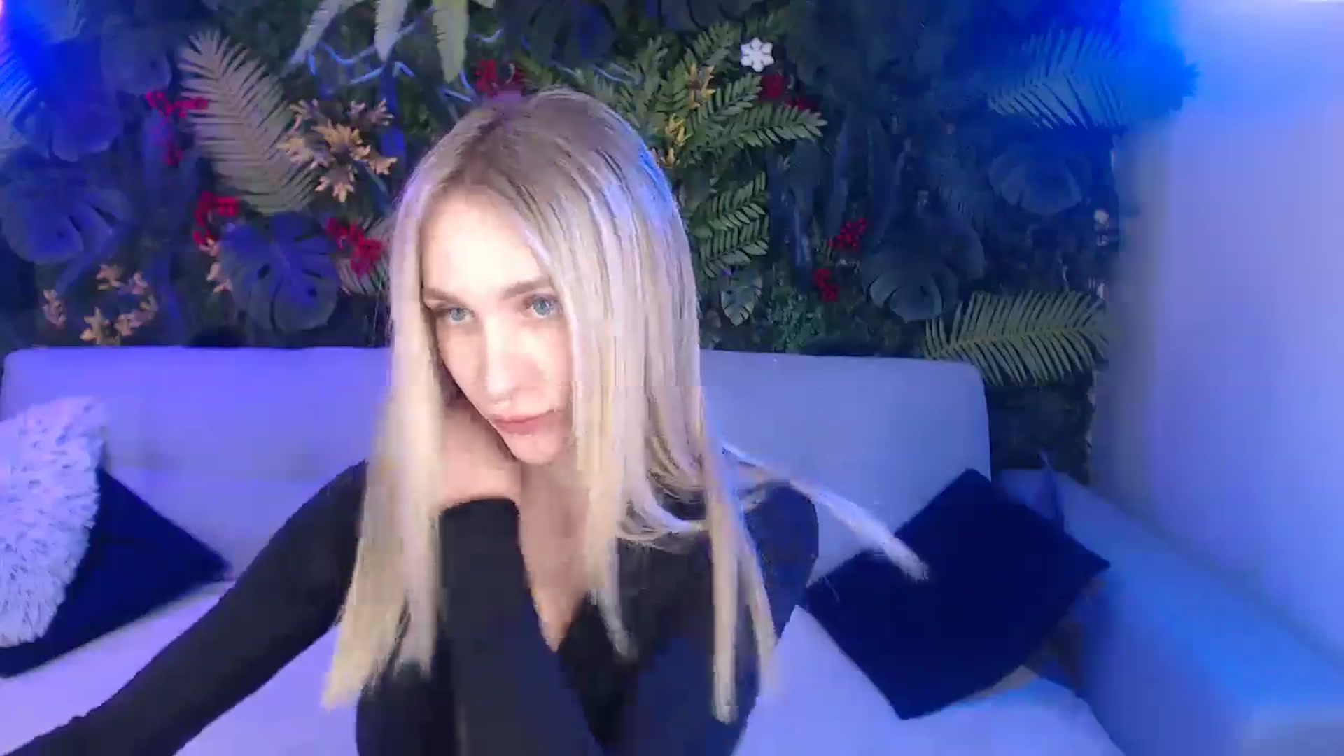 Gallery image thumbnail from Horny_Blond's myfreecams stream on, 04/20/2025, 09:34 image 20 of 20