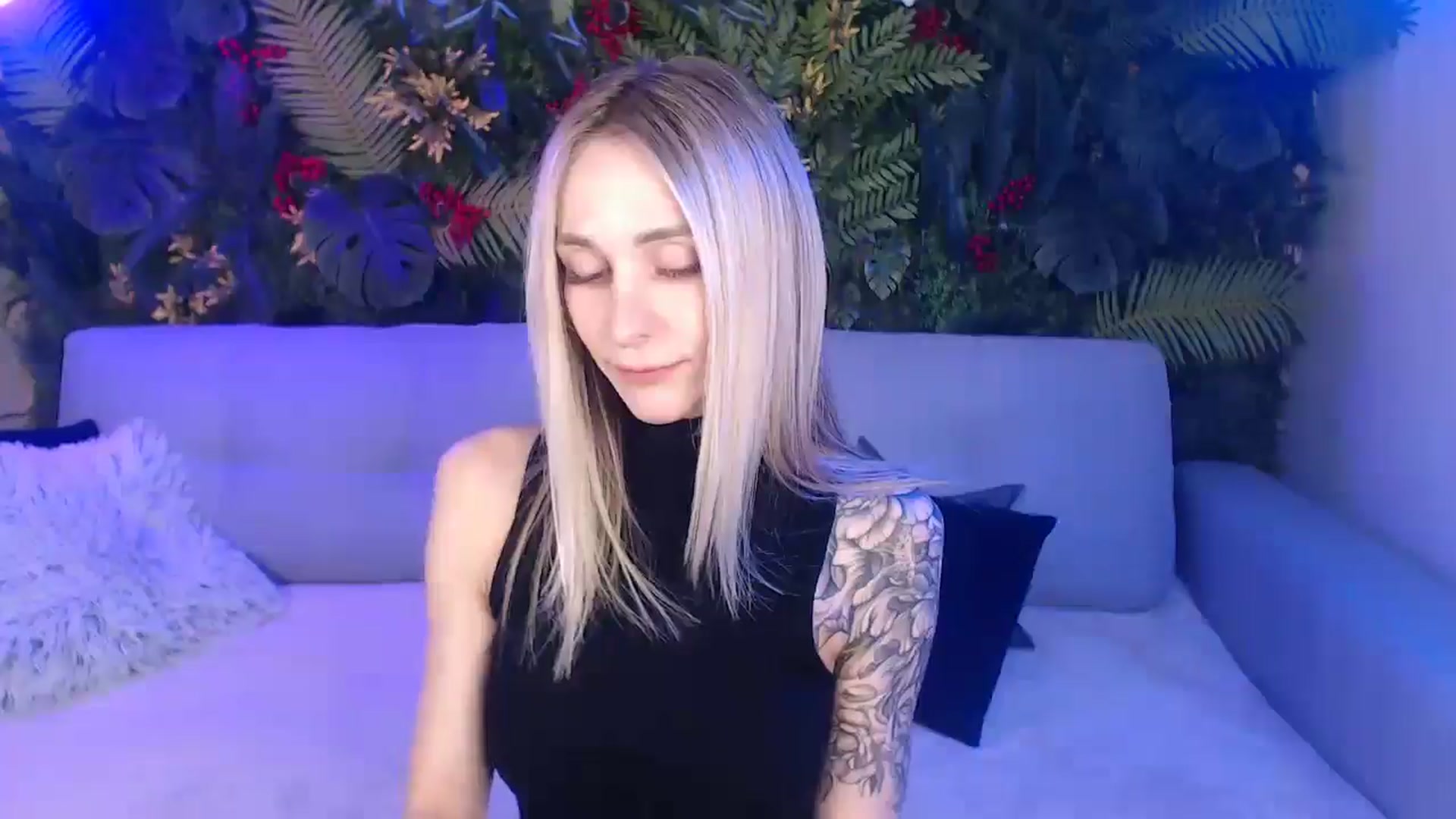 Gallery image thumbnail from Horny_Blond's myfreecams stream on, 04/22/2025, 09:06 image 7 of 20