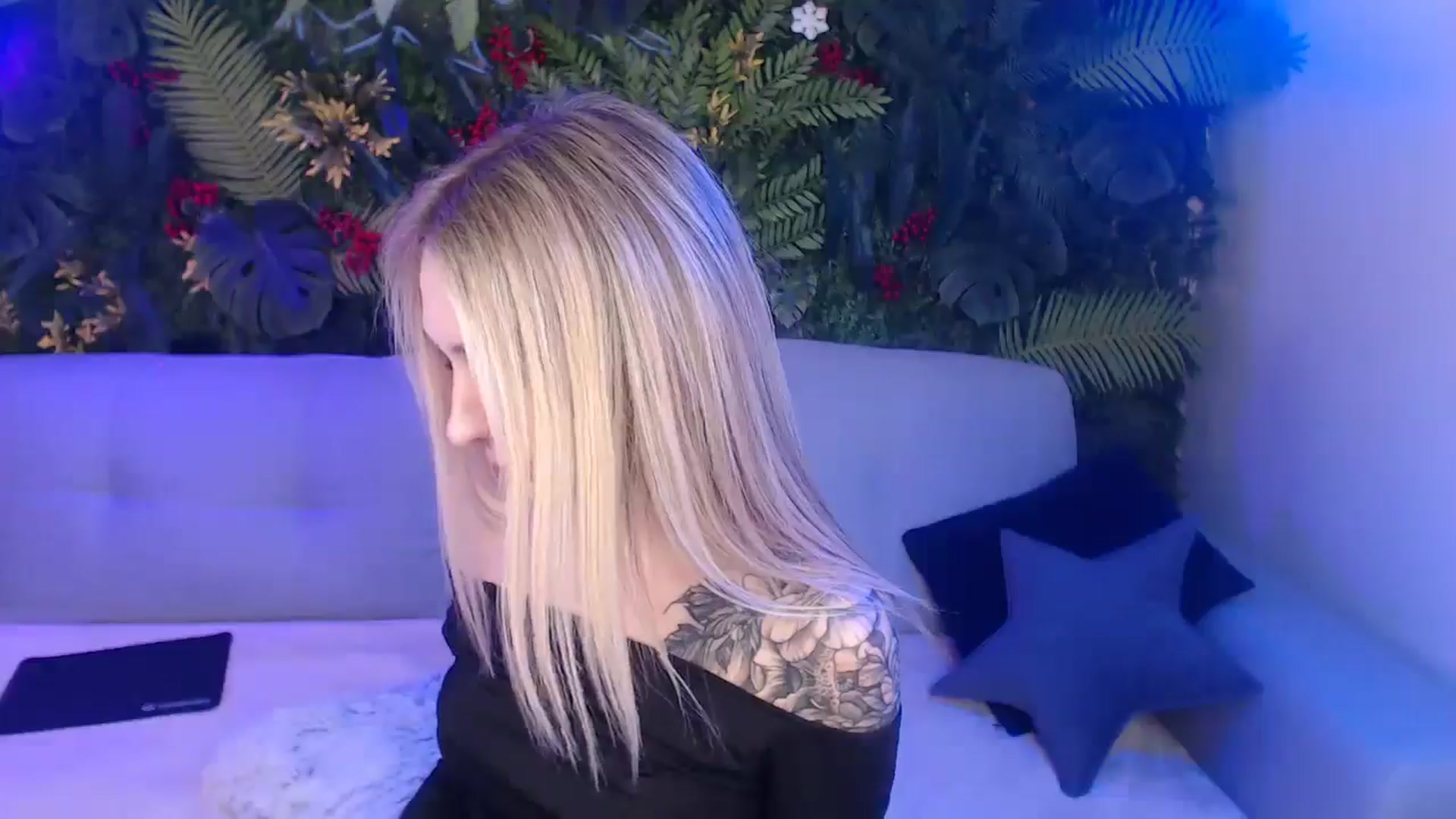 Gallery image thumbnail from Horny_Blond's myfreecams stream on, 05/05/2025, 08:54 image 3 of 20