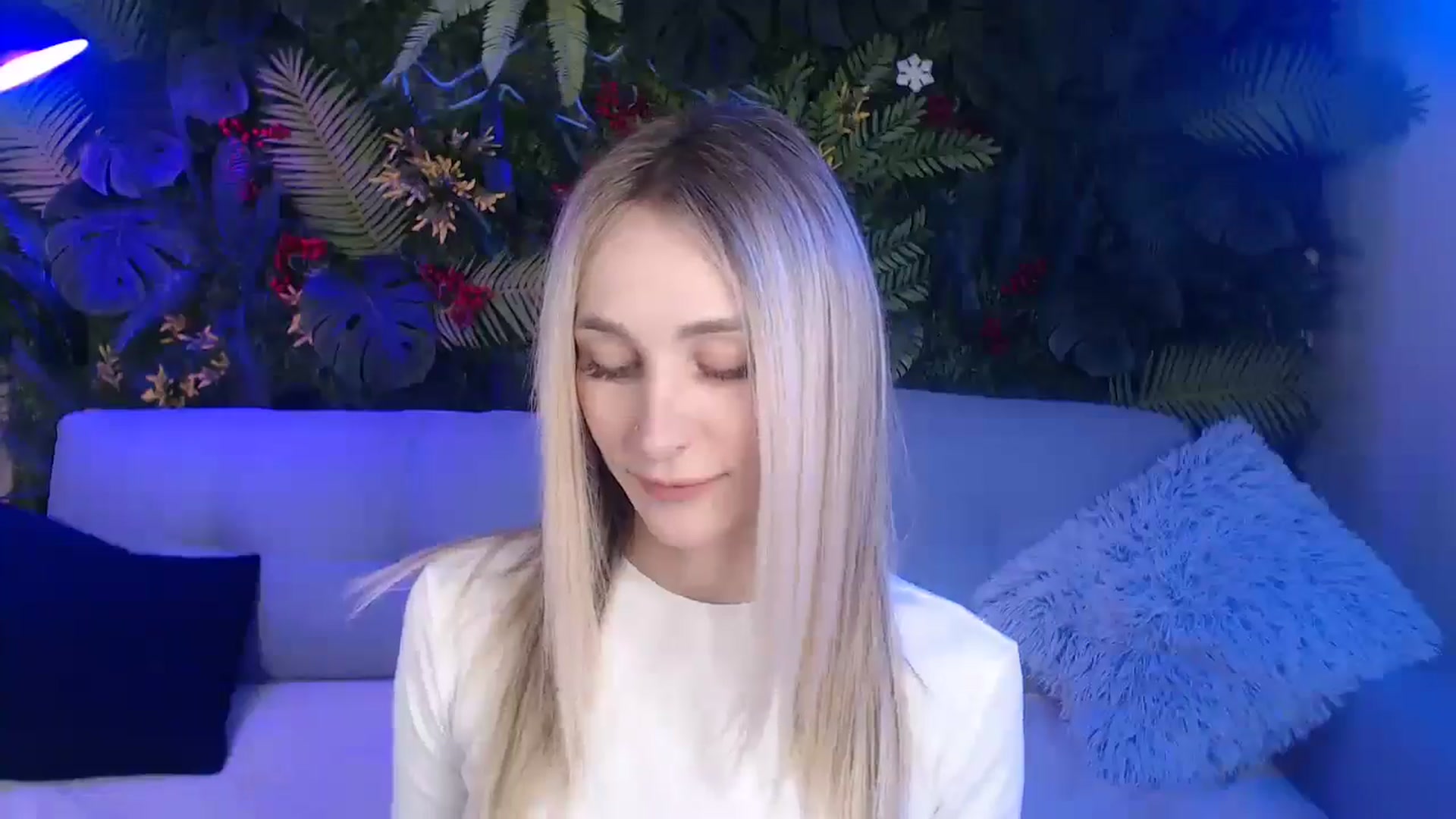 Gallery image thumbnail from Horny_Blond's myfreecams stream on, 05/10/2025, 08:20 image 3 of 20