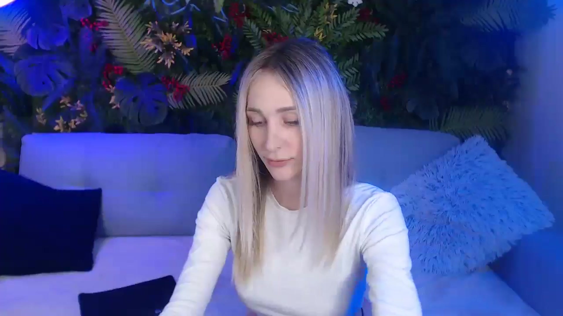 Gallery image thumbnail from Horny_Blond's myfreecams stream on, 05/10/2025, 08:20 image 18 of 20