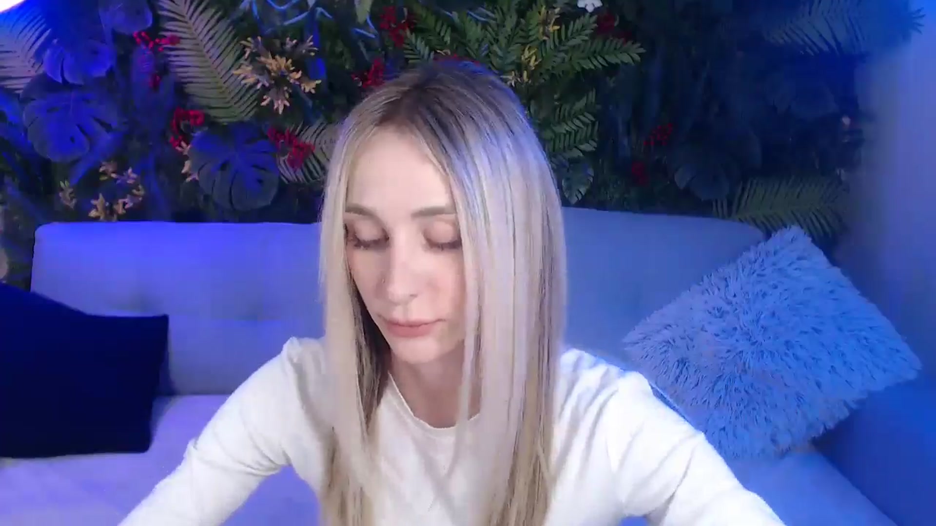 Gallery image thumbnail from Horny_Blond's myfreecams stream on, 05/10/2025, 08:20 image 9 of 20