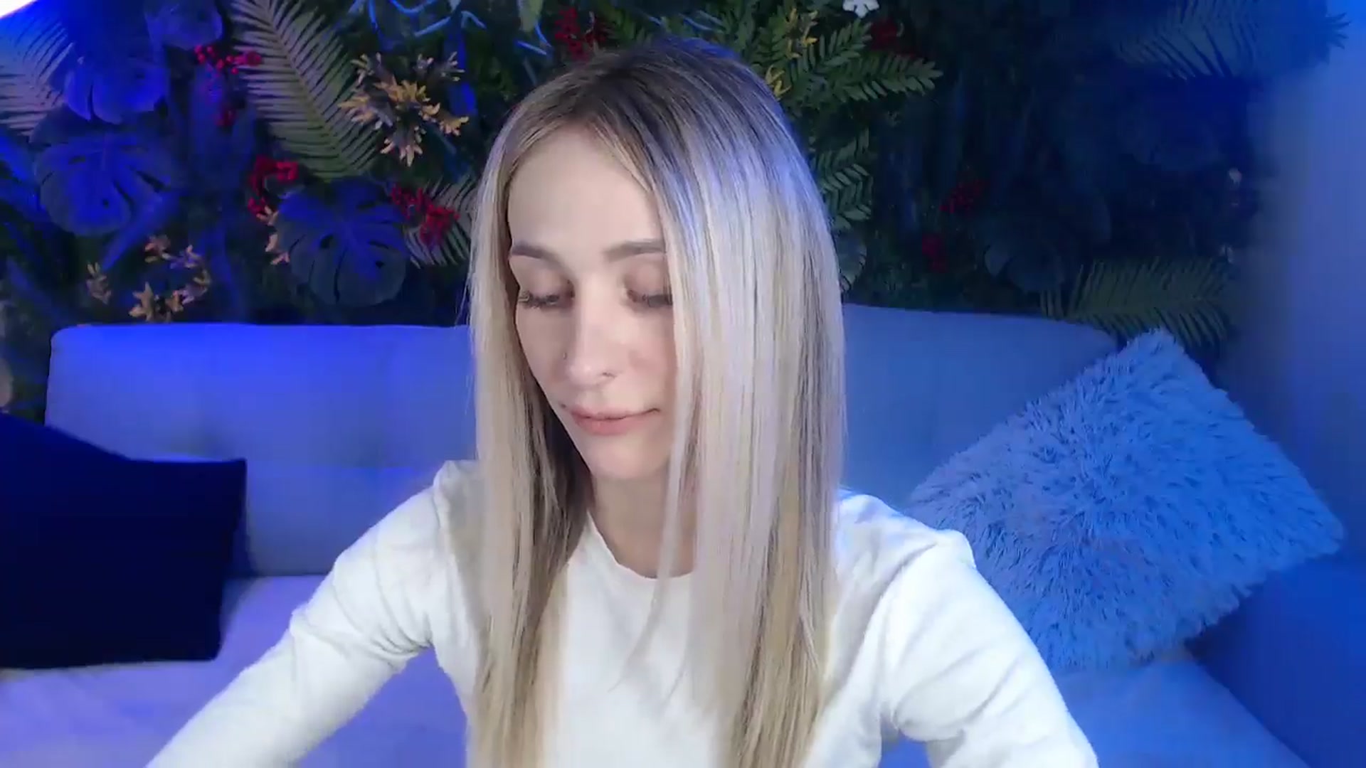 Gallery image thumbnail from Horny_Blond's myfreecams stream on, 05/10/2025, 08:20 image 10 of 20