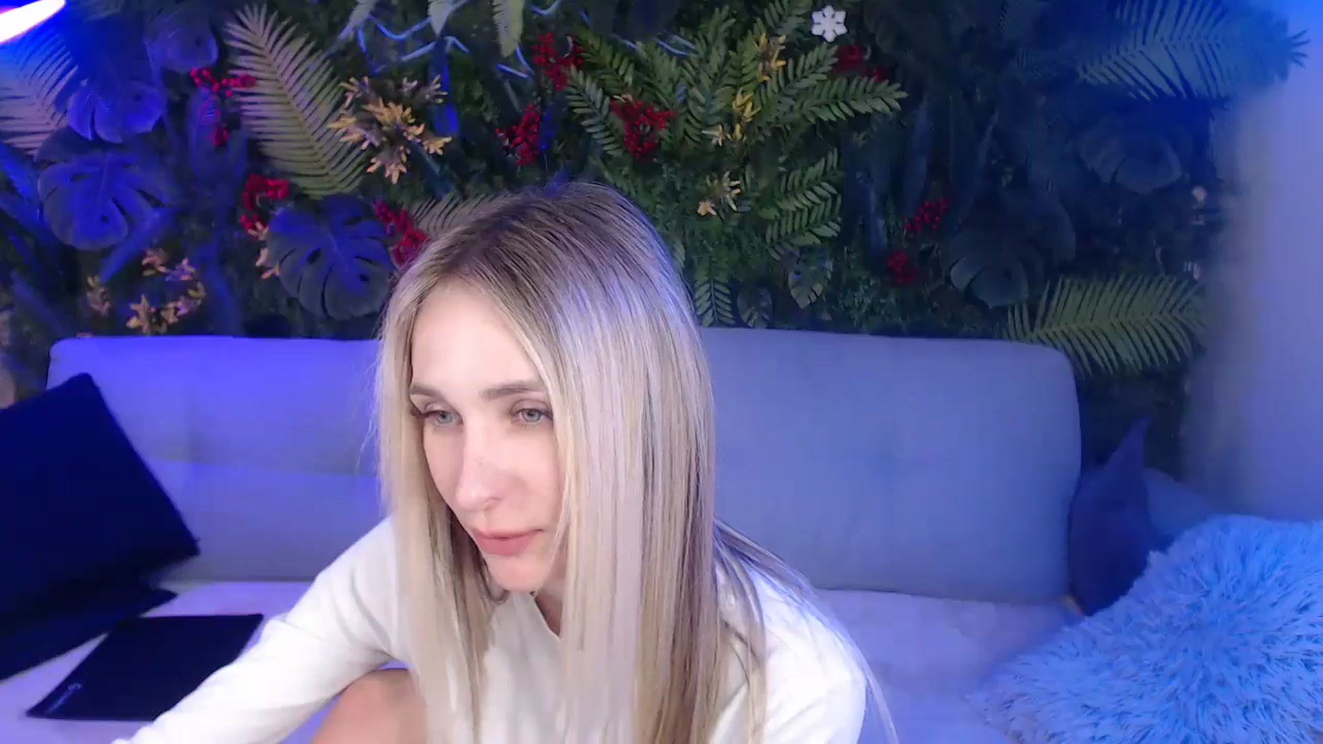 Gallery image thumbnail from Horny_Blond's myfreecams stream on, 05/10/2025, 12:02 image 9 of 20
